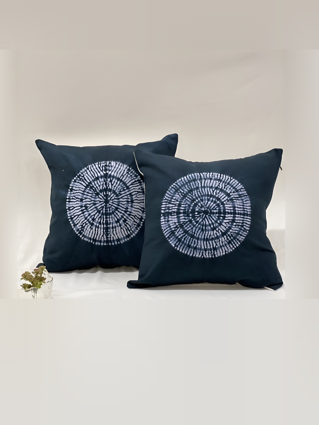 

SLEEPY THREADS Blue & White Set of 2 Abstract Square Cushion Covers