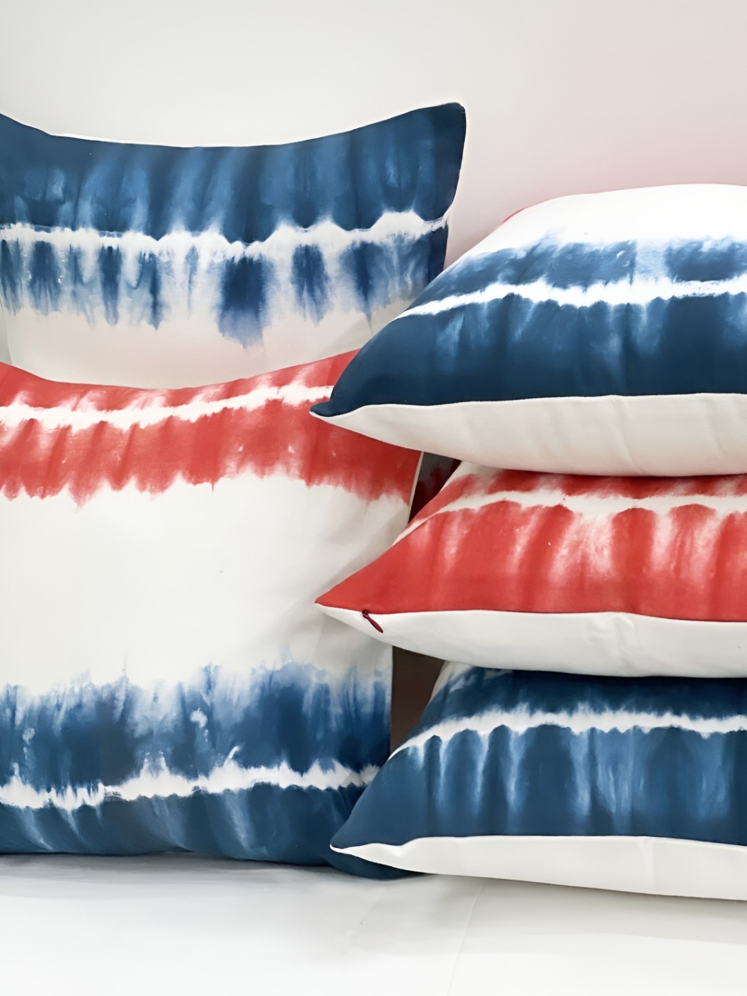 

SLEEPY THREADS Red & White Set of 5 Abstract Square Cushion Covers