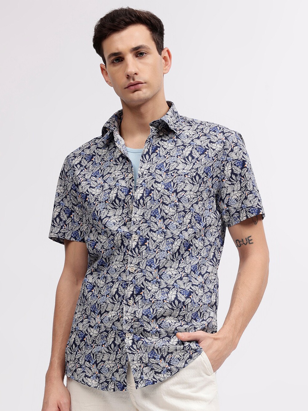 

LINDBERGH Men Floral Opaque Printed Casual Shirt, Blue