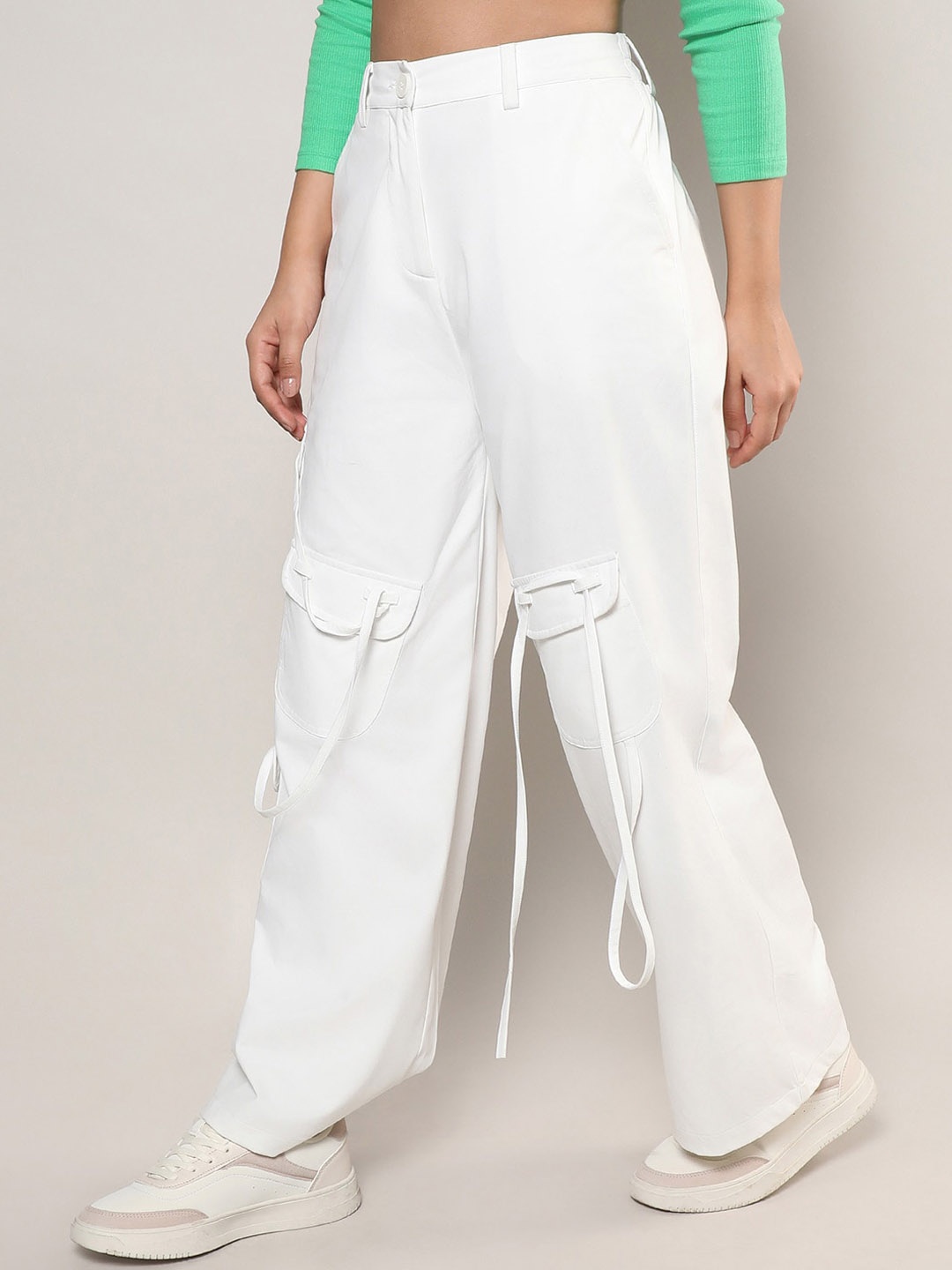 

Campus Sutra Women Relaxed Loose Fit Easy Wash Cargos Trousers, White