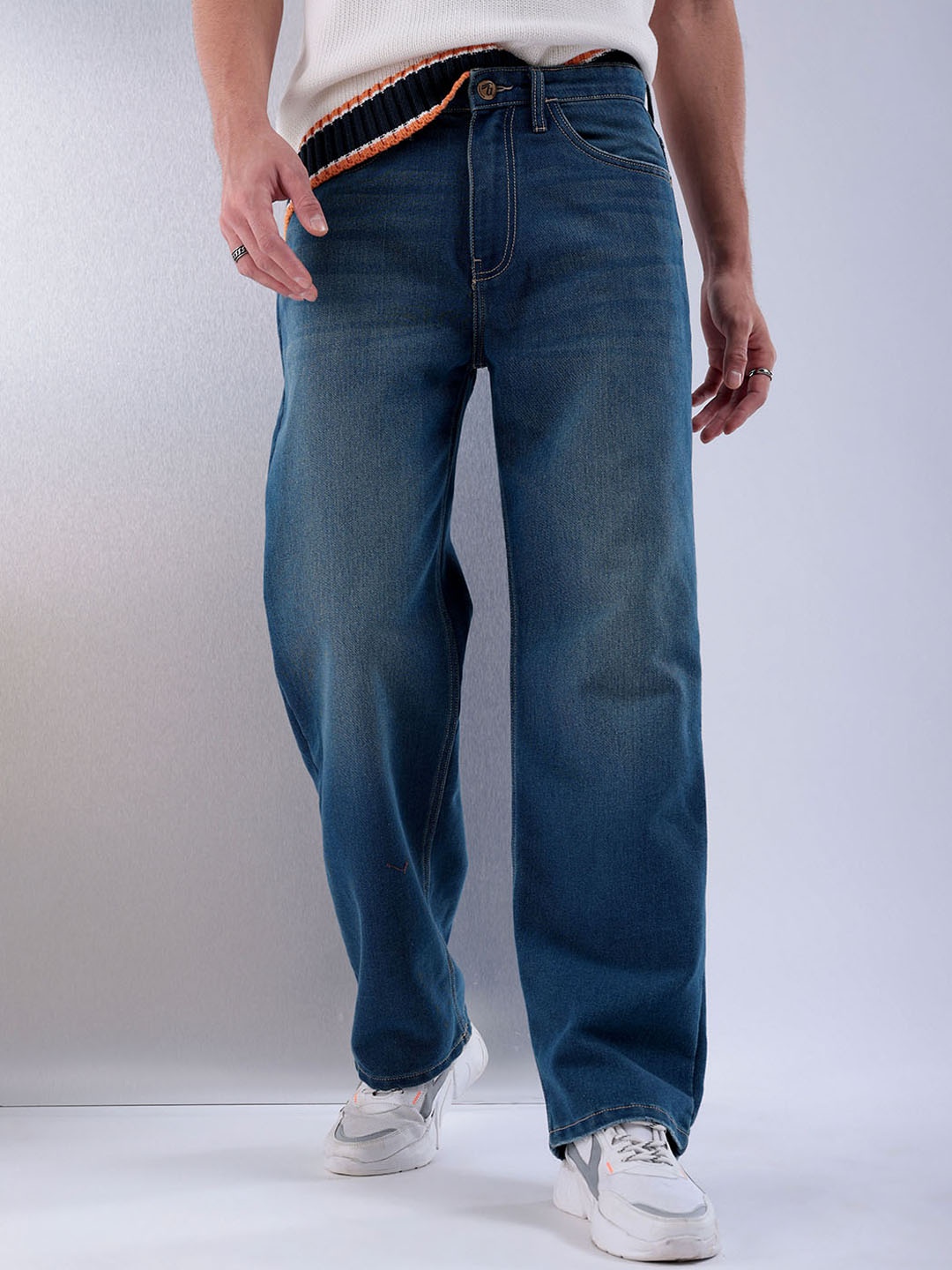 

The Indian Garage Co Men Mid-Rise Loose Baggy Fit Stretchable Jeans, Blue