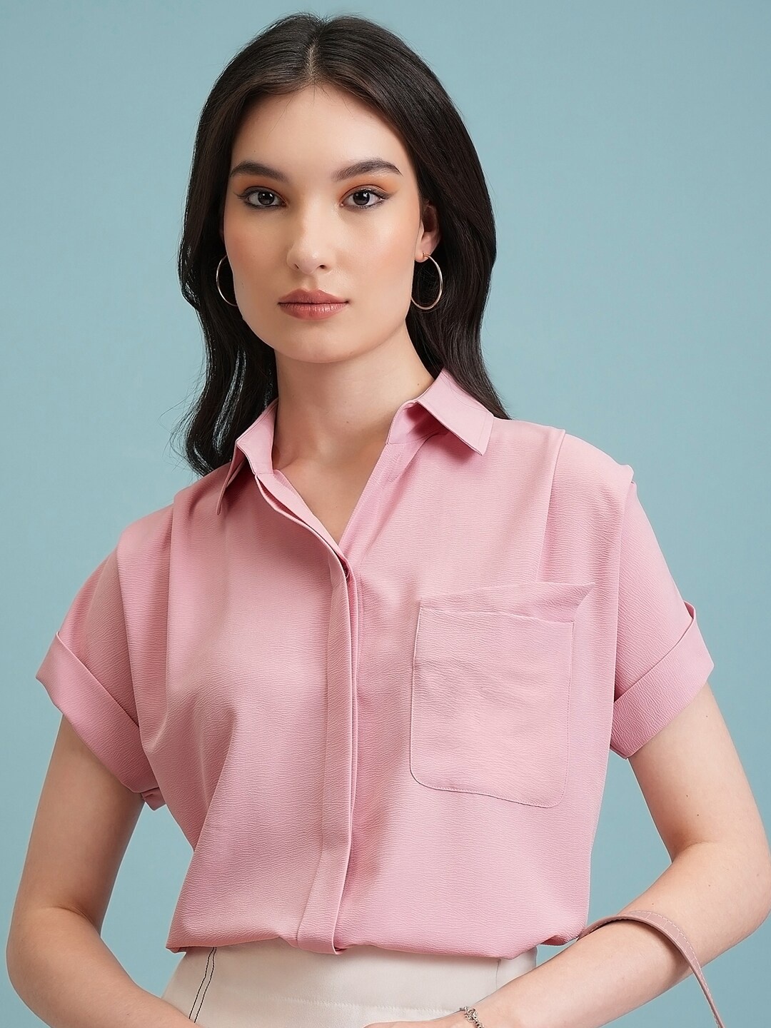 

Tokyo Talkies Solid Extended Shoulder Button Down Shirt, Pink