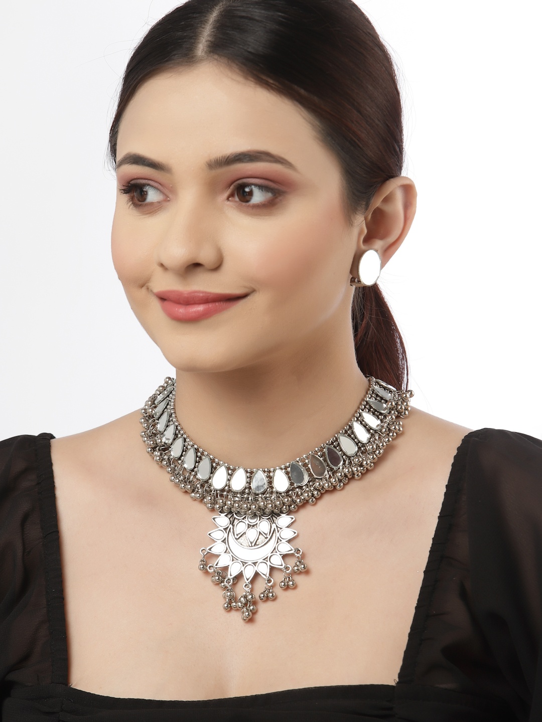 

CHUI MUI Mirror Studded & Beaded Jewellery Set, Silver