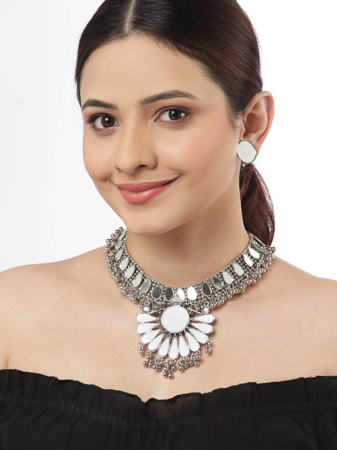 

CHUI MUI Mirror Studded & Beaded Jewellery Set, Silver