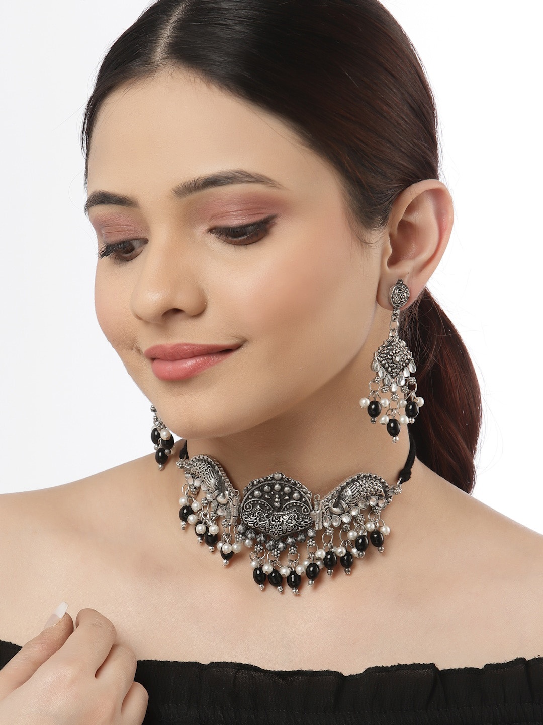 

CHUI MUI Stone Studded & Beaded Jewellery Set, Silver