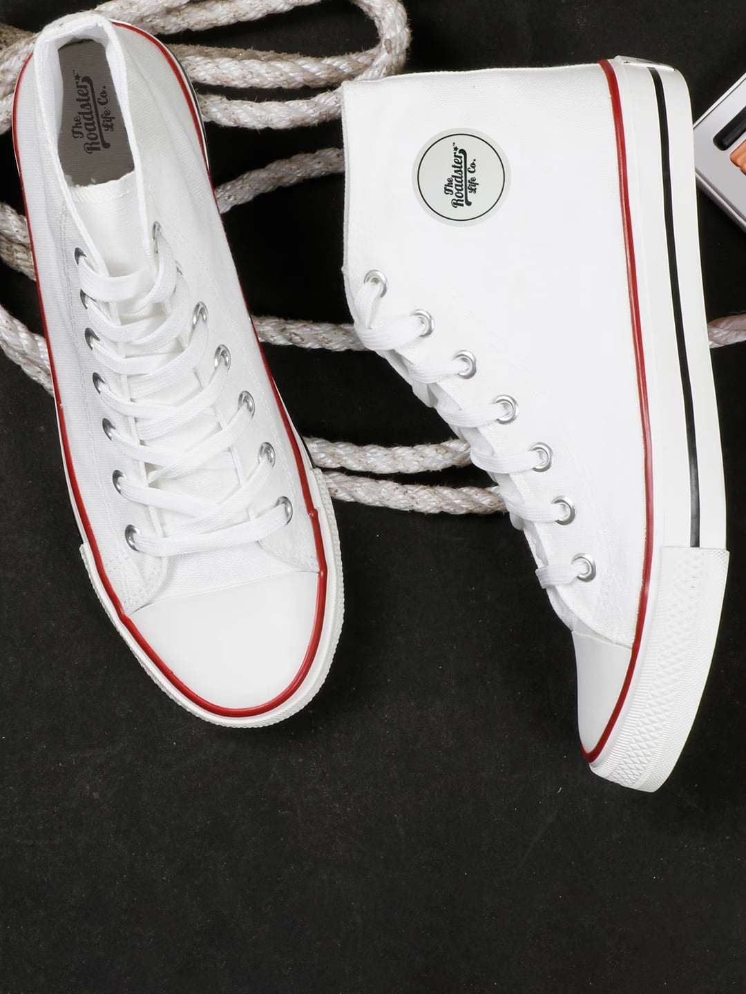 

The Roadster Lifestyle Co Men Canvas Casual Sneakers, White