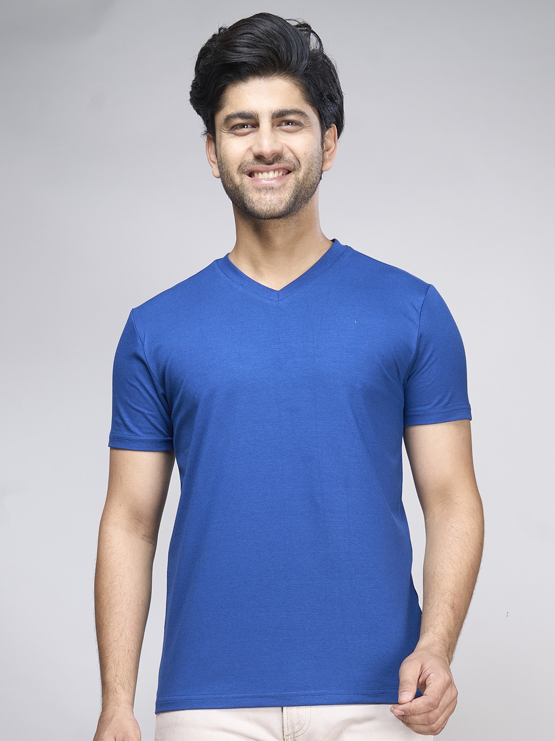 

INTERWOVE V-Neck Short Sleeves Bamboo Slim Fit T-shirt, Blue