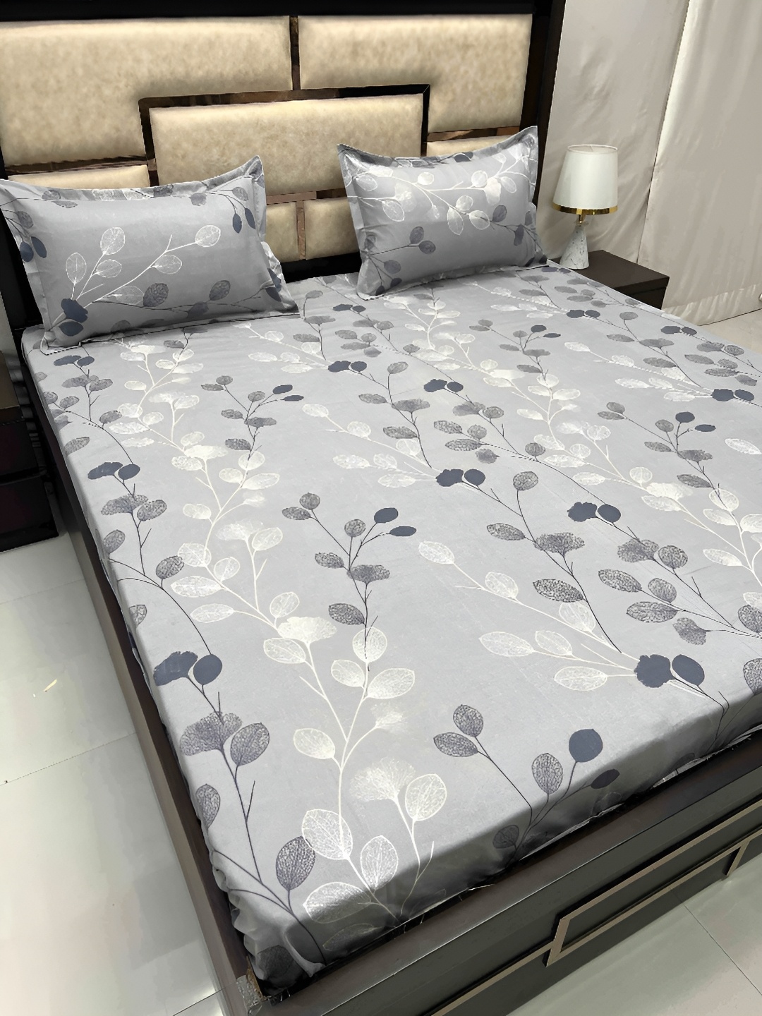 

Pure Decor Grey & Blue Floral King Bedsheet with 2 Pillow Covers