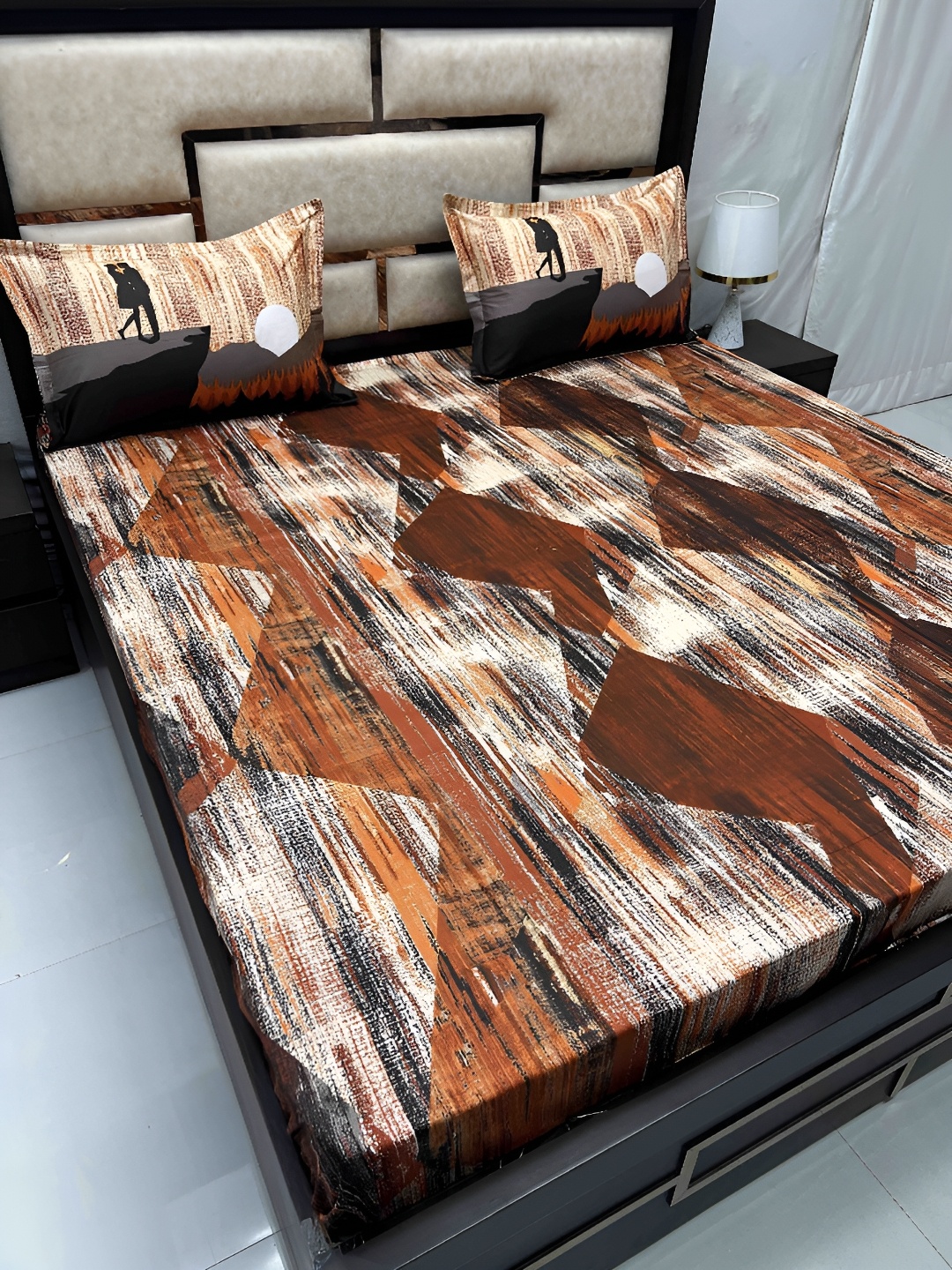 

Pure Decor Orange & Black 300 TC King Bedsheet with 2 Pillow Covers