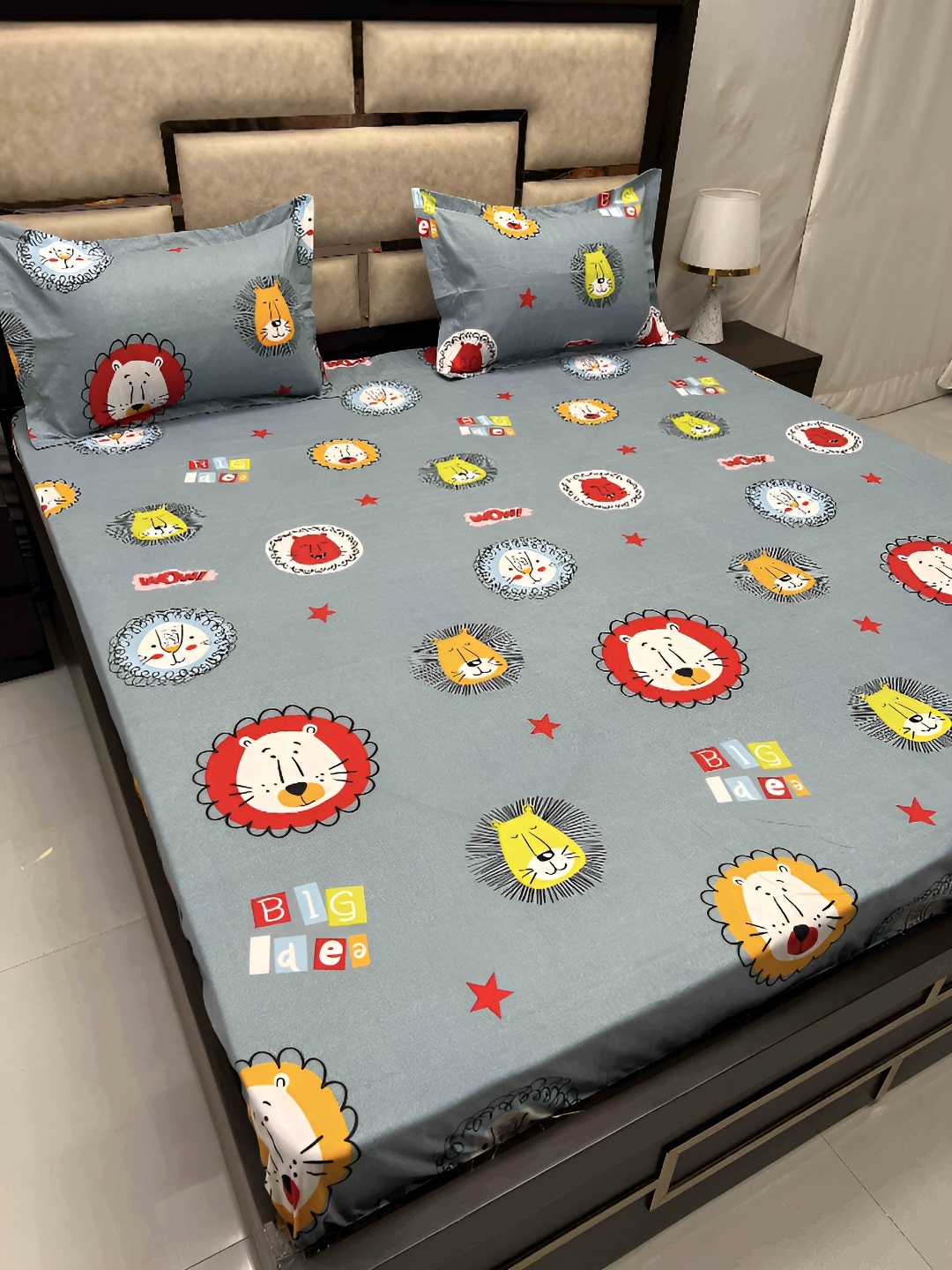 

Pure Decor Blue & Red Cartoon Characters Queen Bedsheet with 2 Pillow Covers