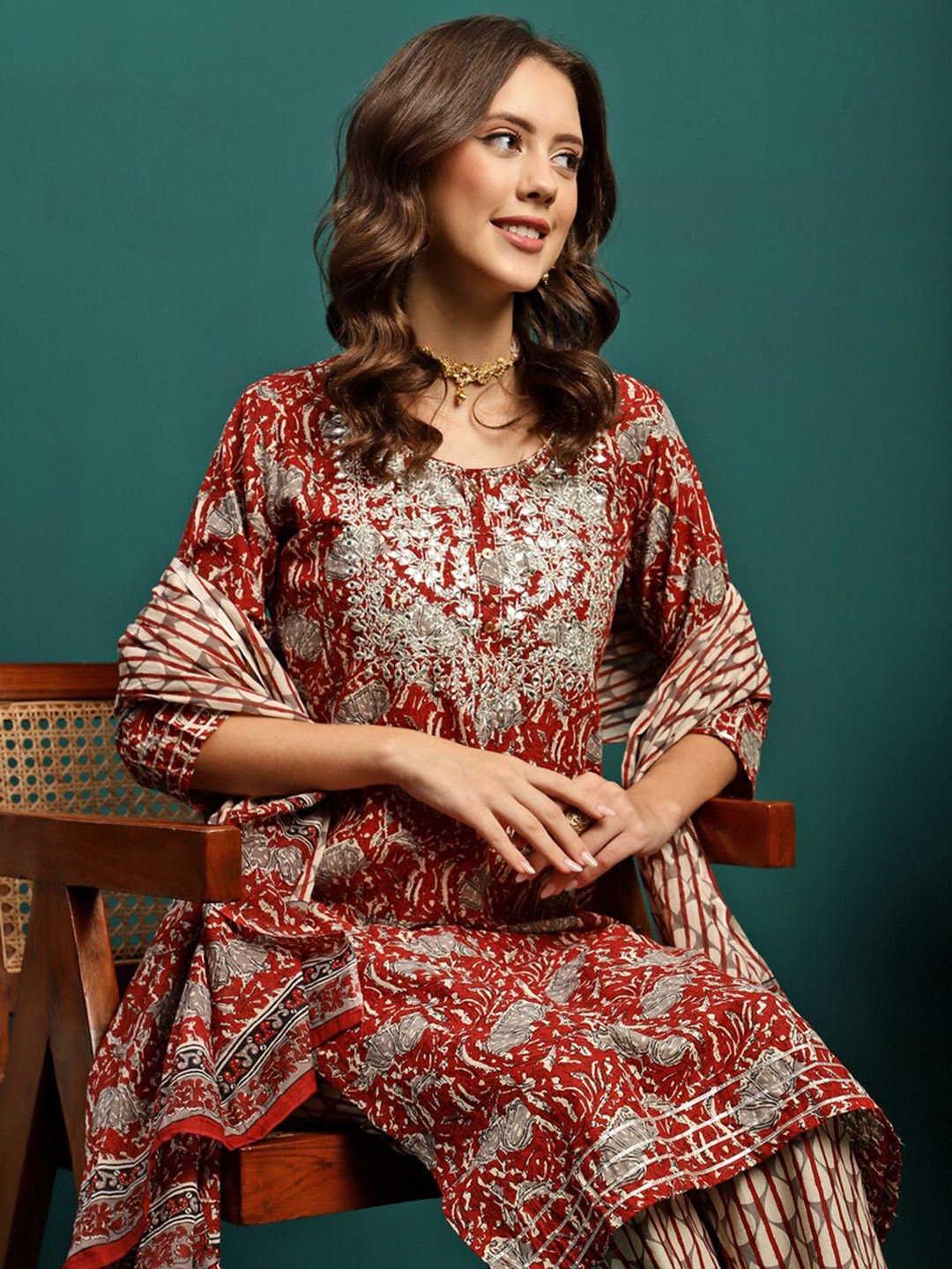 

Sangria Printed & Embroidered Straight Kurta With Trouser & Dupatta Set, Maroon