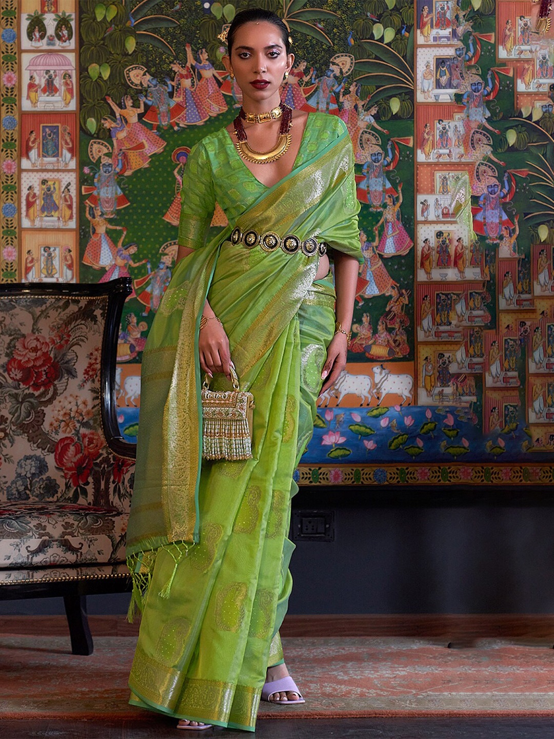 

DEVATITHI Woven Design Zari Organza Saree, Green