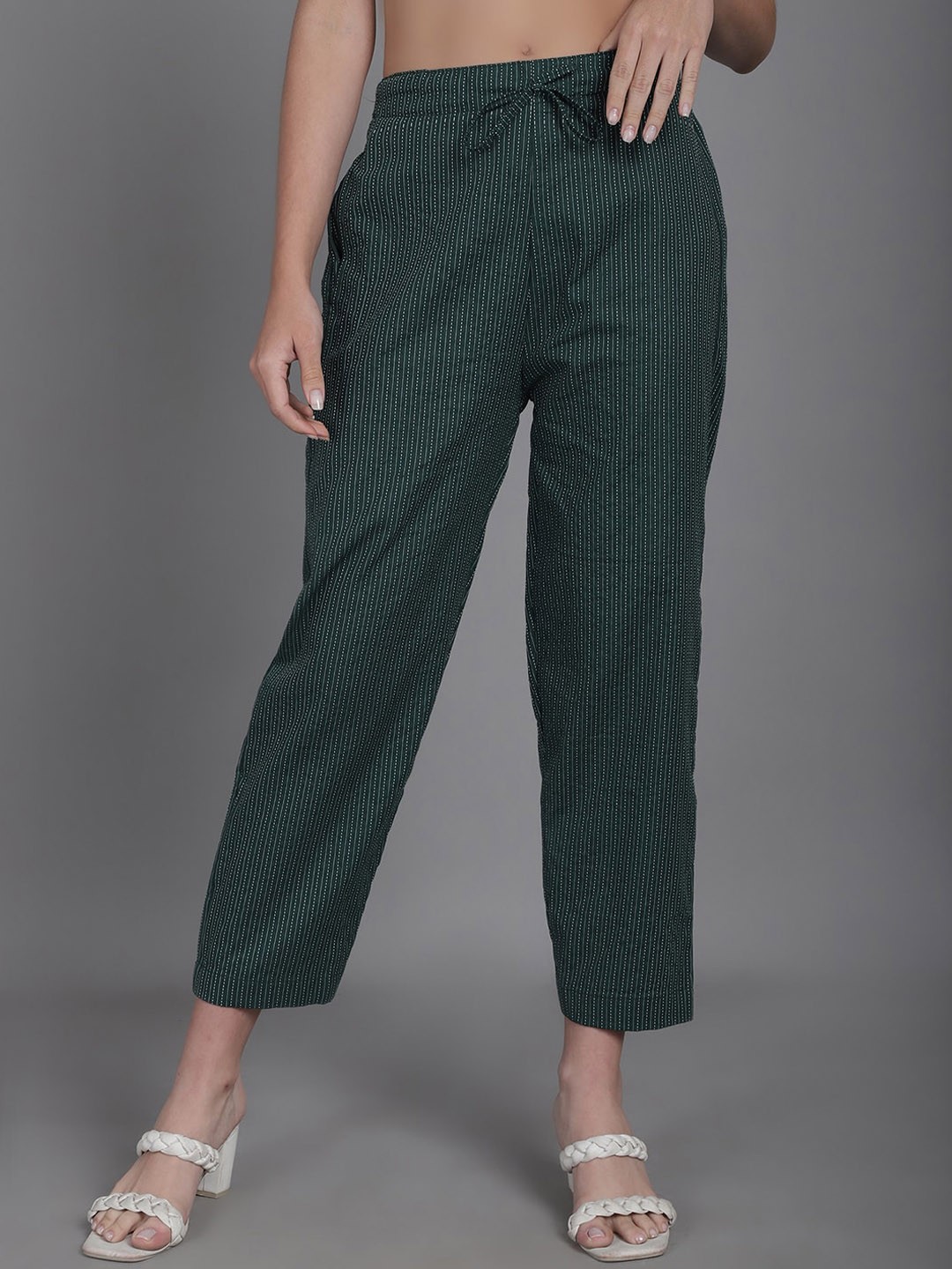 

Aarsha Women Relaxed Straight Leg Trousers, Green