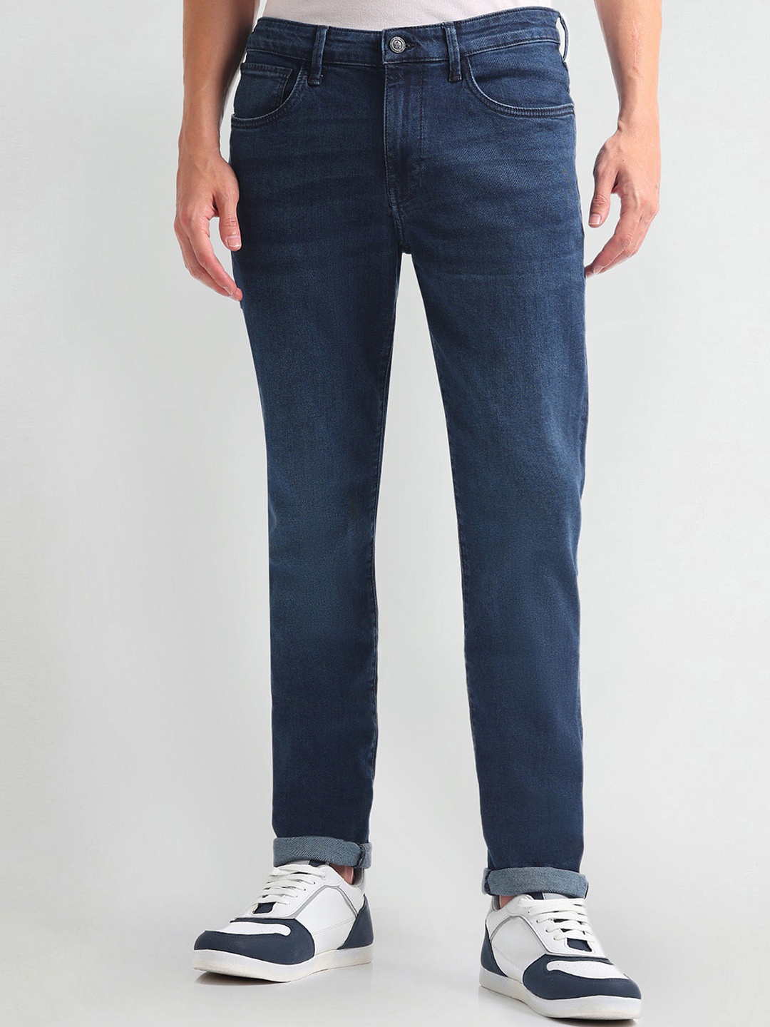 

Arrow Sport Men Slim Fit Light Fade Stretchable Jeans, Blue