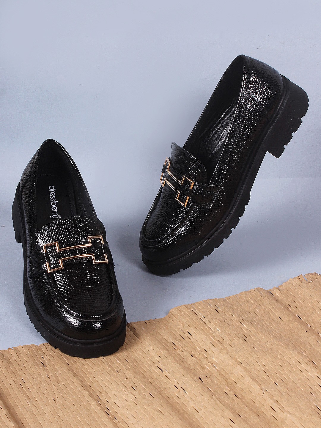 

DressBerry Women Textured Derbys, Black