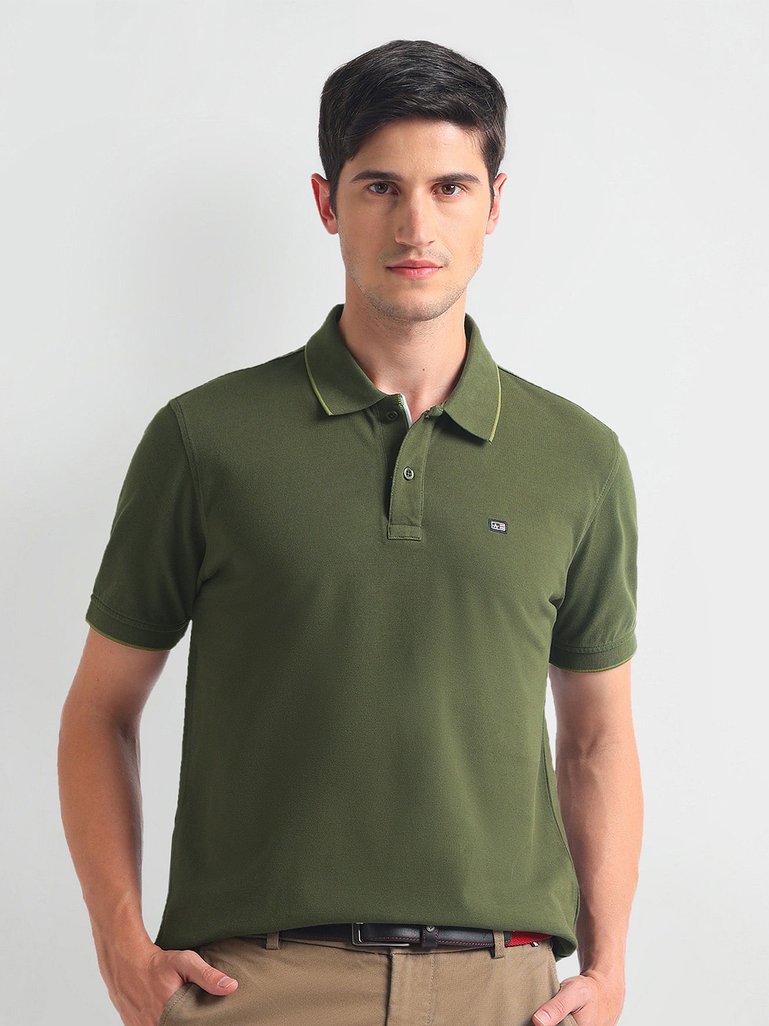 

Arrow Sport Men Polo Collar T-shirt, Green