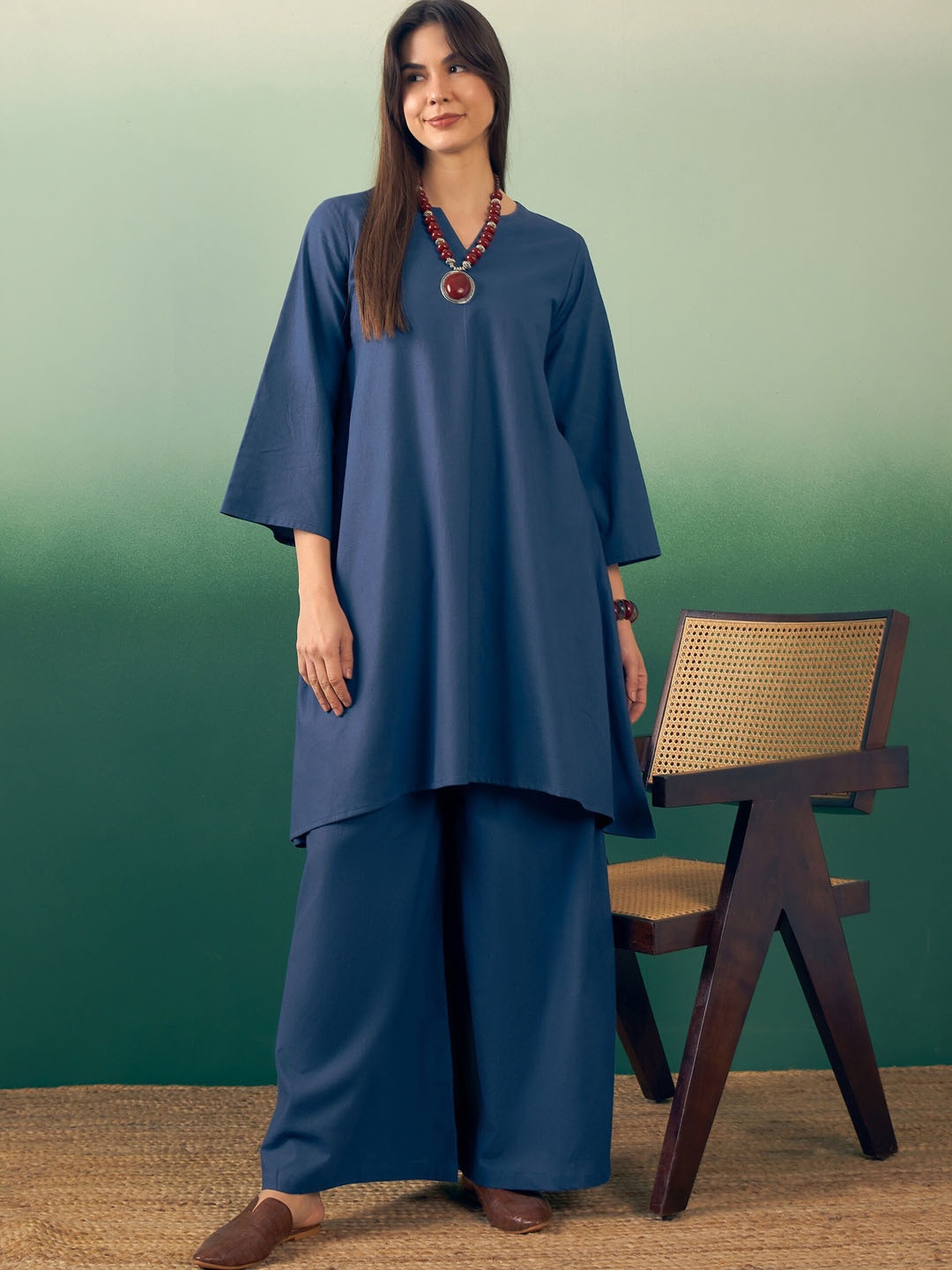 

InWeave Women Regular Pure Cotton Kurta with Palazzos, Blue