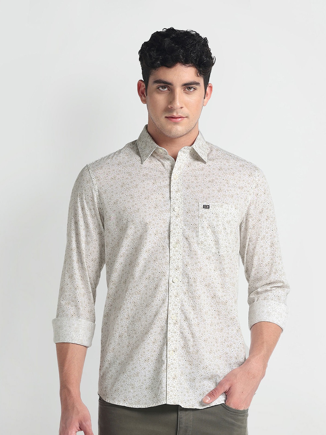 

Arrow Sport Men Slim Fit Floral Opaque Printed Casual Shirt, Beige