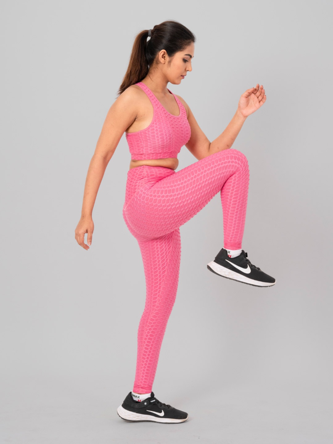 

THEFITTHEORY Bra Full Coverage, Pink