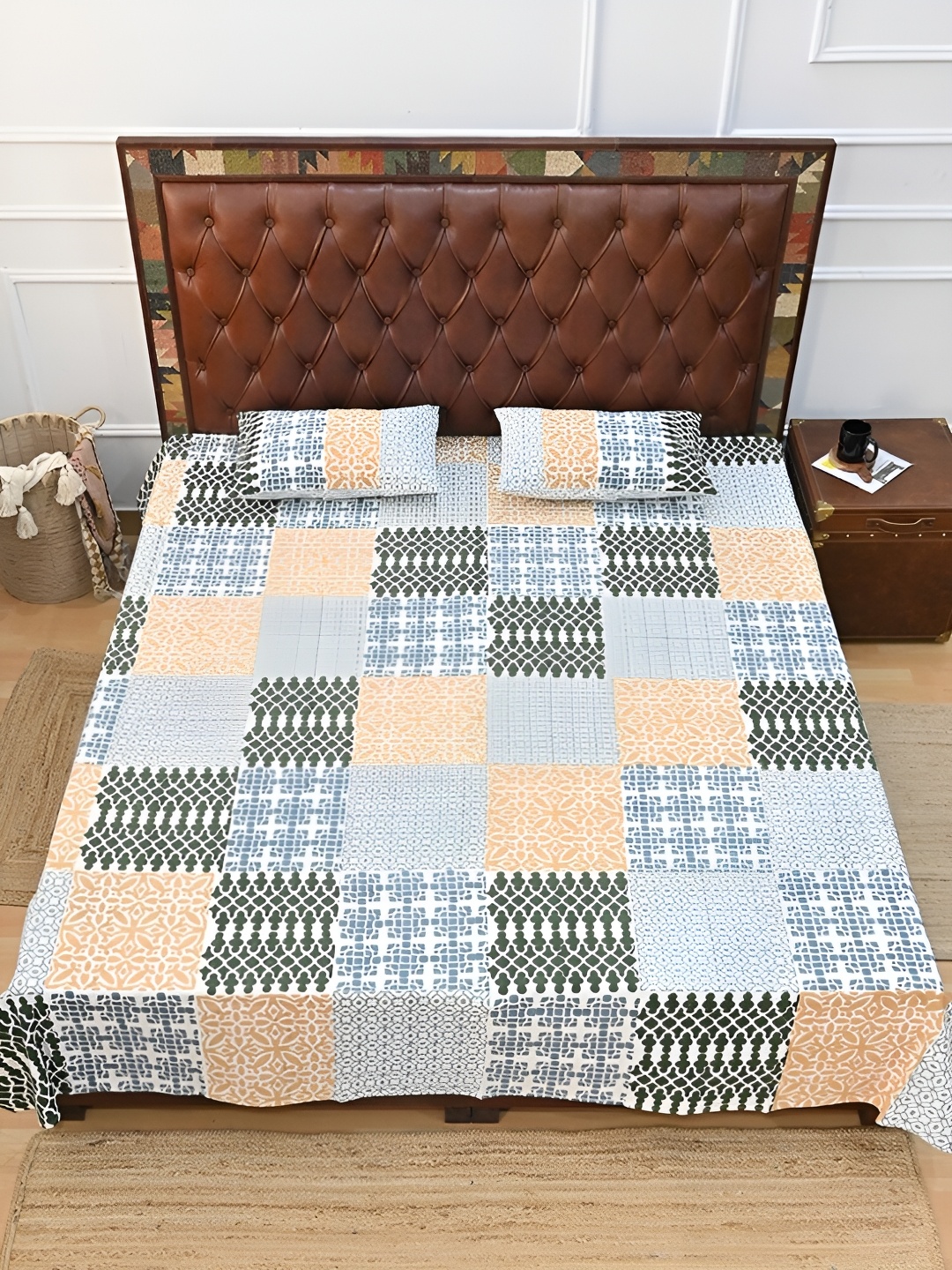 

Art Avenue Yellow & Blue Geometric 120 TC King Bedsheet with 2 Pillow Covers