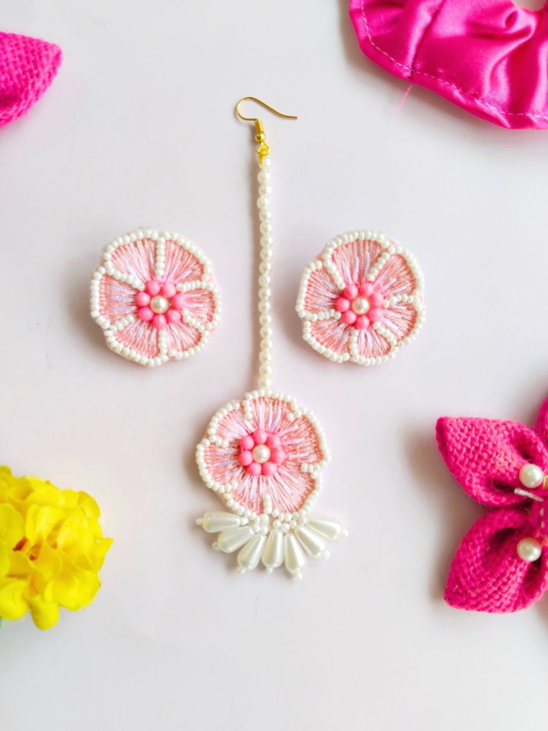 

Sangria Pearl-Beaded Floral Jewellery Set, Pink