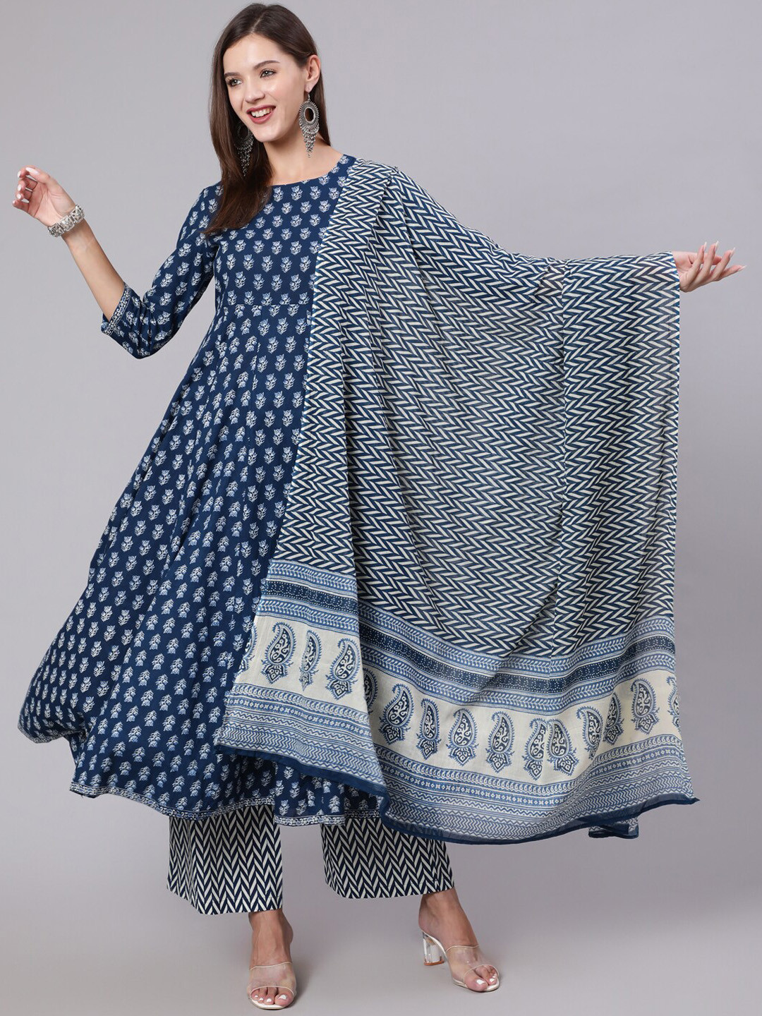 

GULMOHAR JAIPUR Women Floral Printed Regular Pure Cotton Kurta with Pyjamas & With Dupatta, Blue