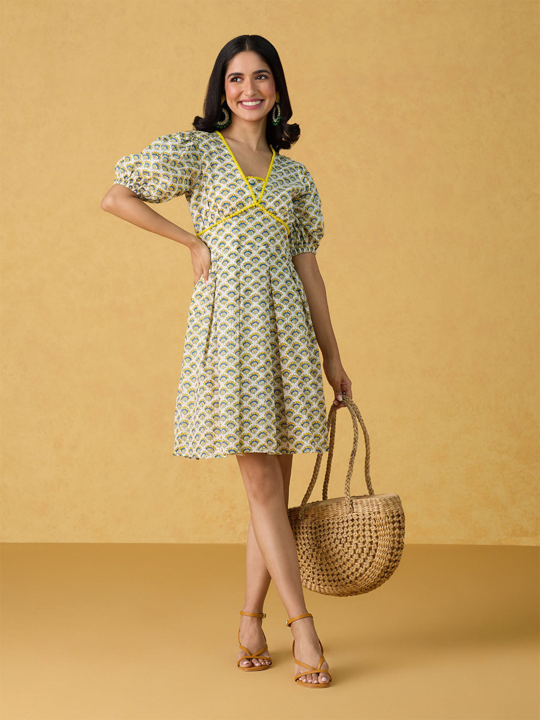 

Likha Print Puff Sleeve A-Line Dress, White