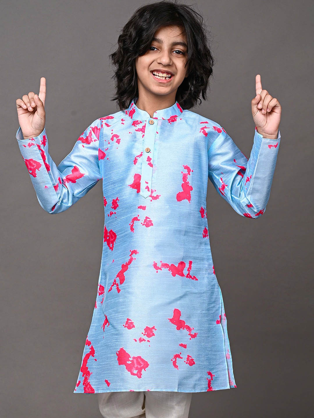 

VESHAM Boys Floral Printed Flared Sleeves Thread Work Kurta, Blue