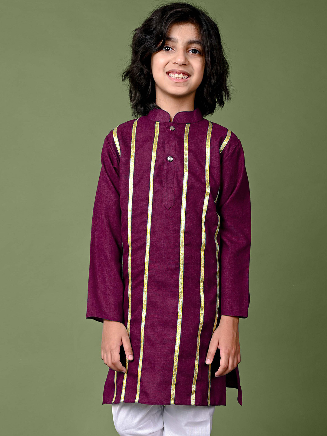 

VESHAM Boys Embroidered Thread Work Kurta, Burgundy