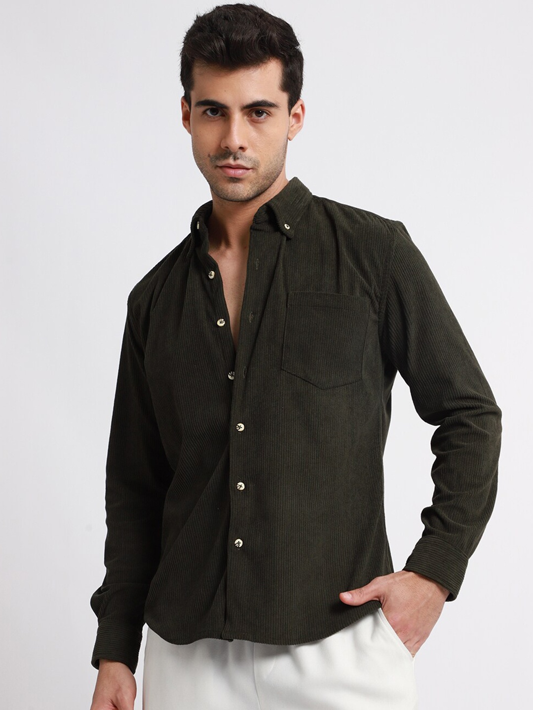 

Banana Club Men Relaxed Opaque Casual Shirt, Olive
