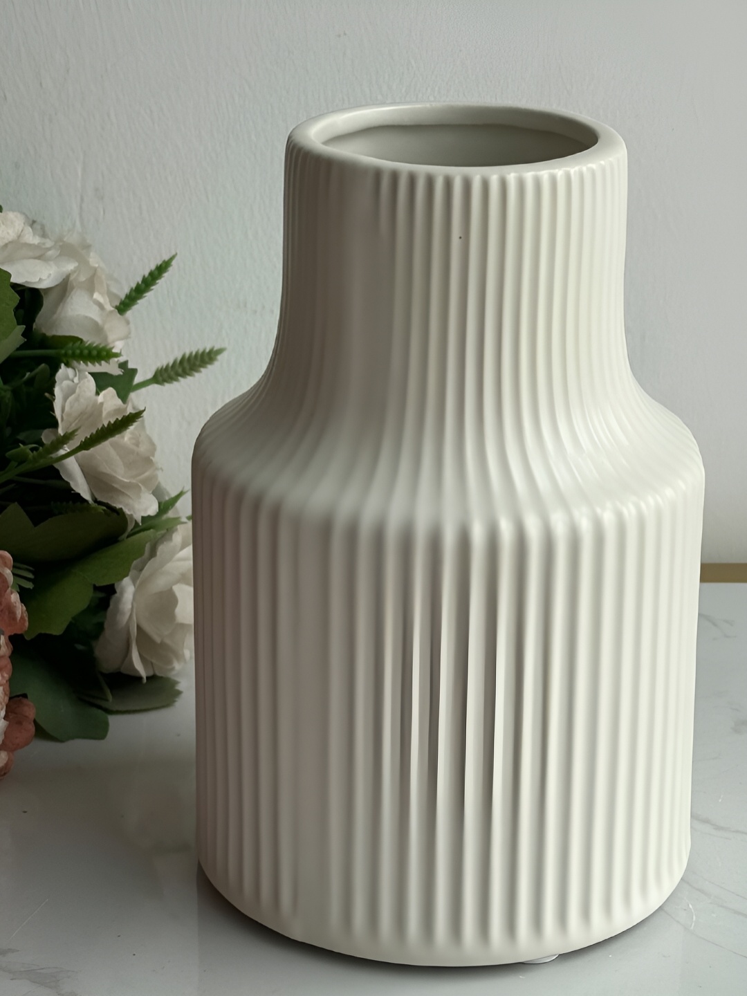 

Art Street White Ceramic Modern Stripe Vases