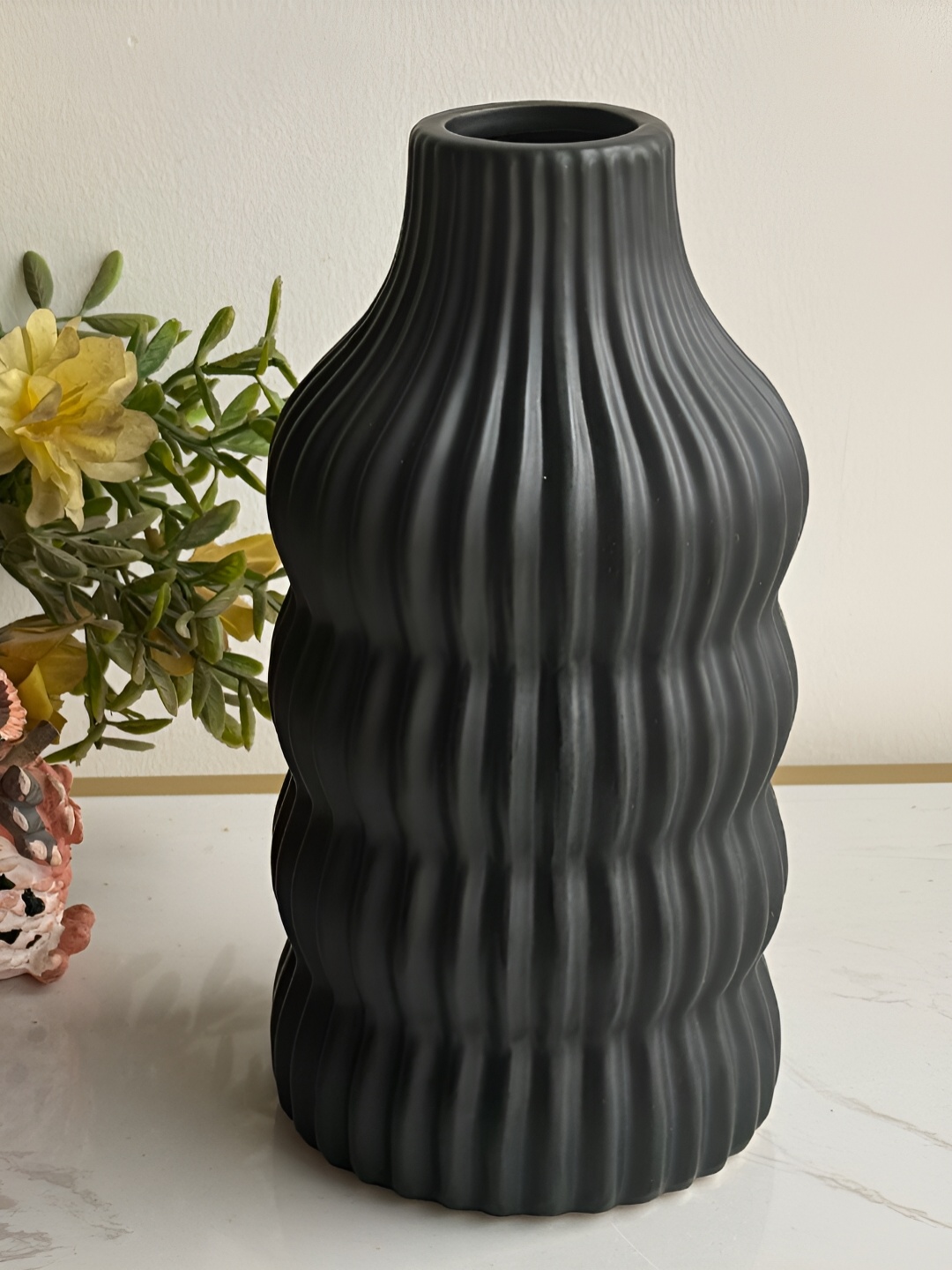 

Art Street Black Ceramic Wave Designed Vases