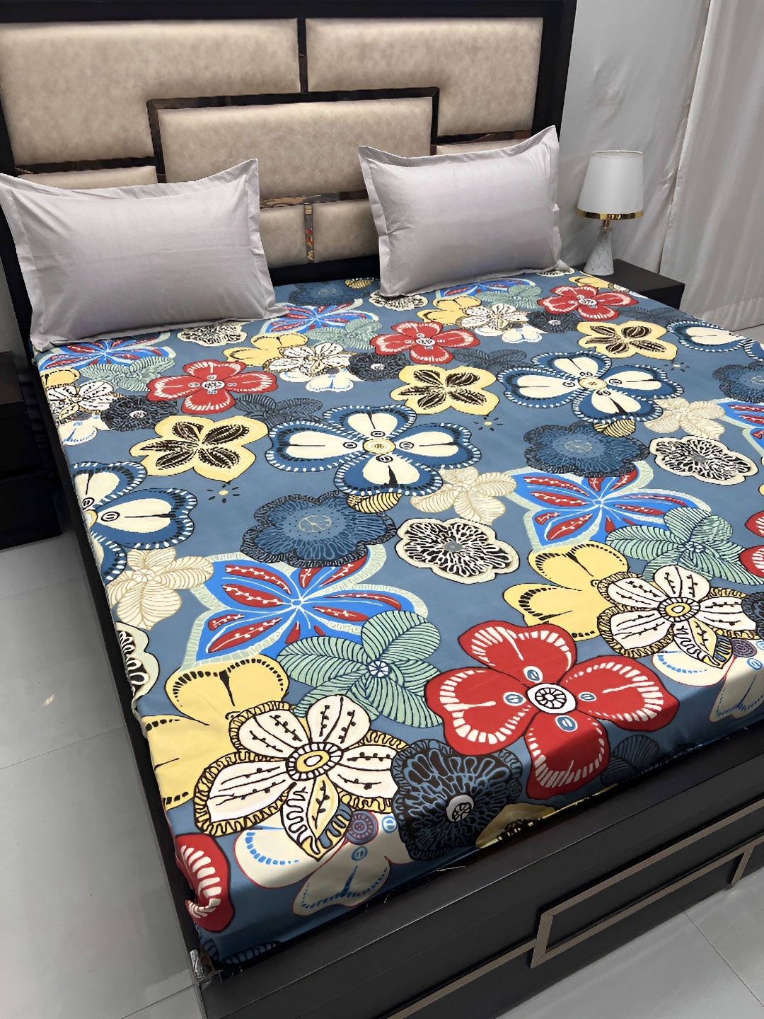 

Pure Decor Blue & Grey Floral 260 TC King Bedsheet with 2 Pillow Covers