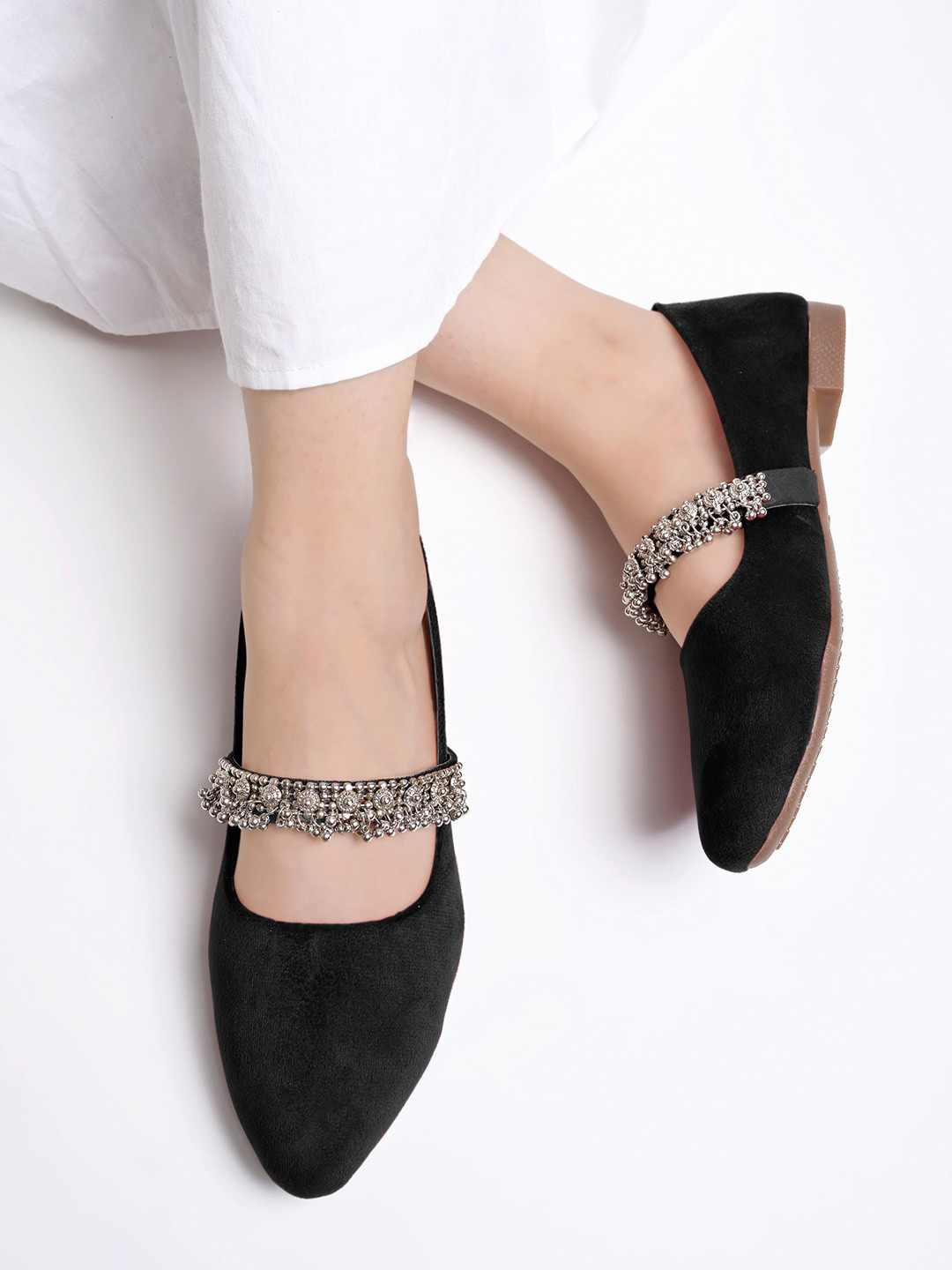 

Shoetopia Girls Ethnic Mules Flats, Black