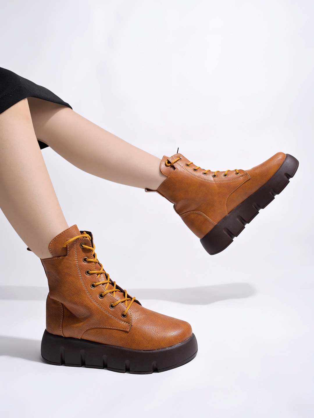 

Shoetopia Girls Mid-Top Lace-Up Boots, Tan