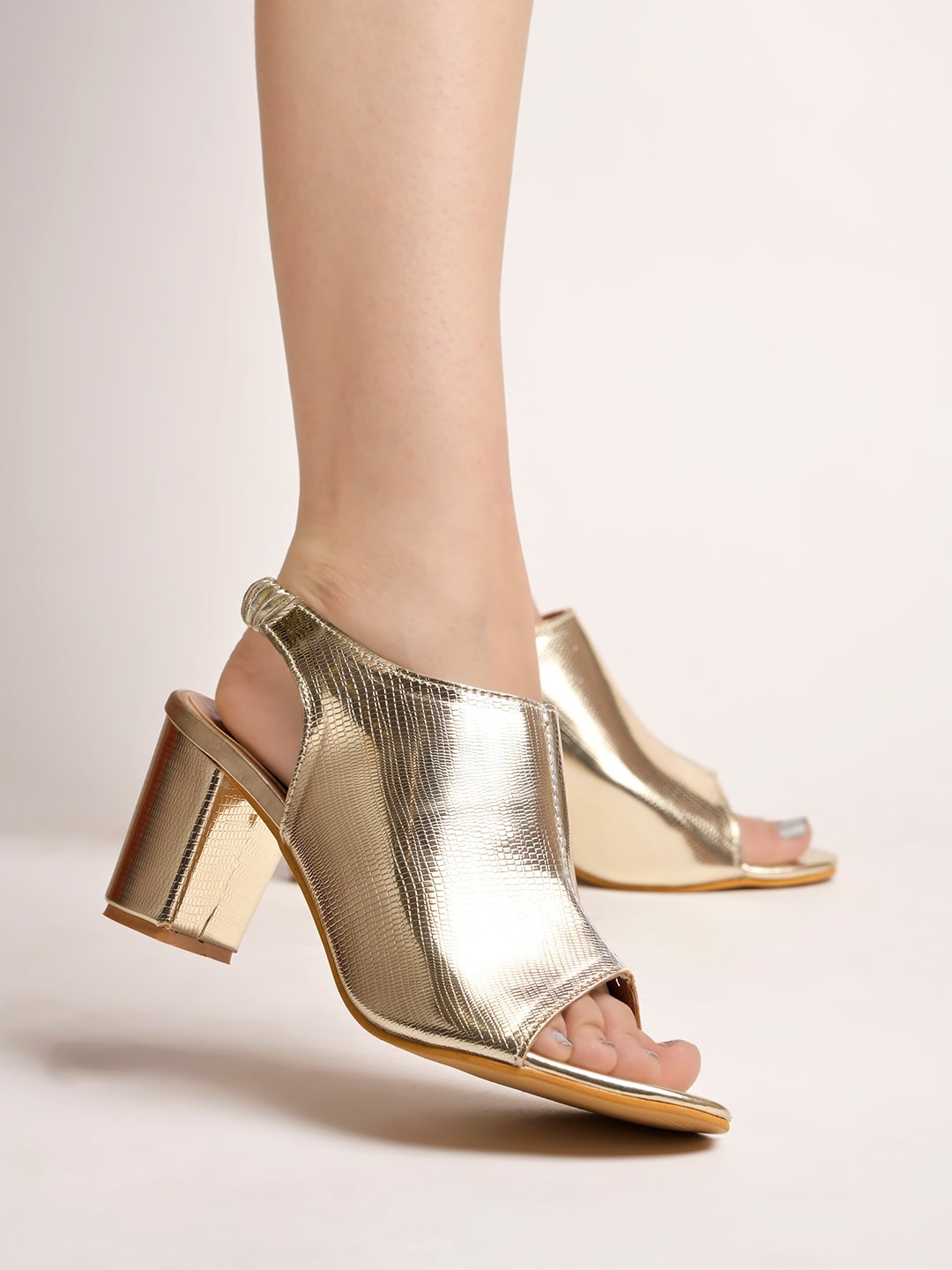 

Shoetopia Girls Party Block Mules, Gold