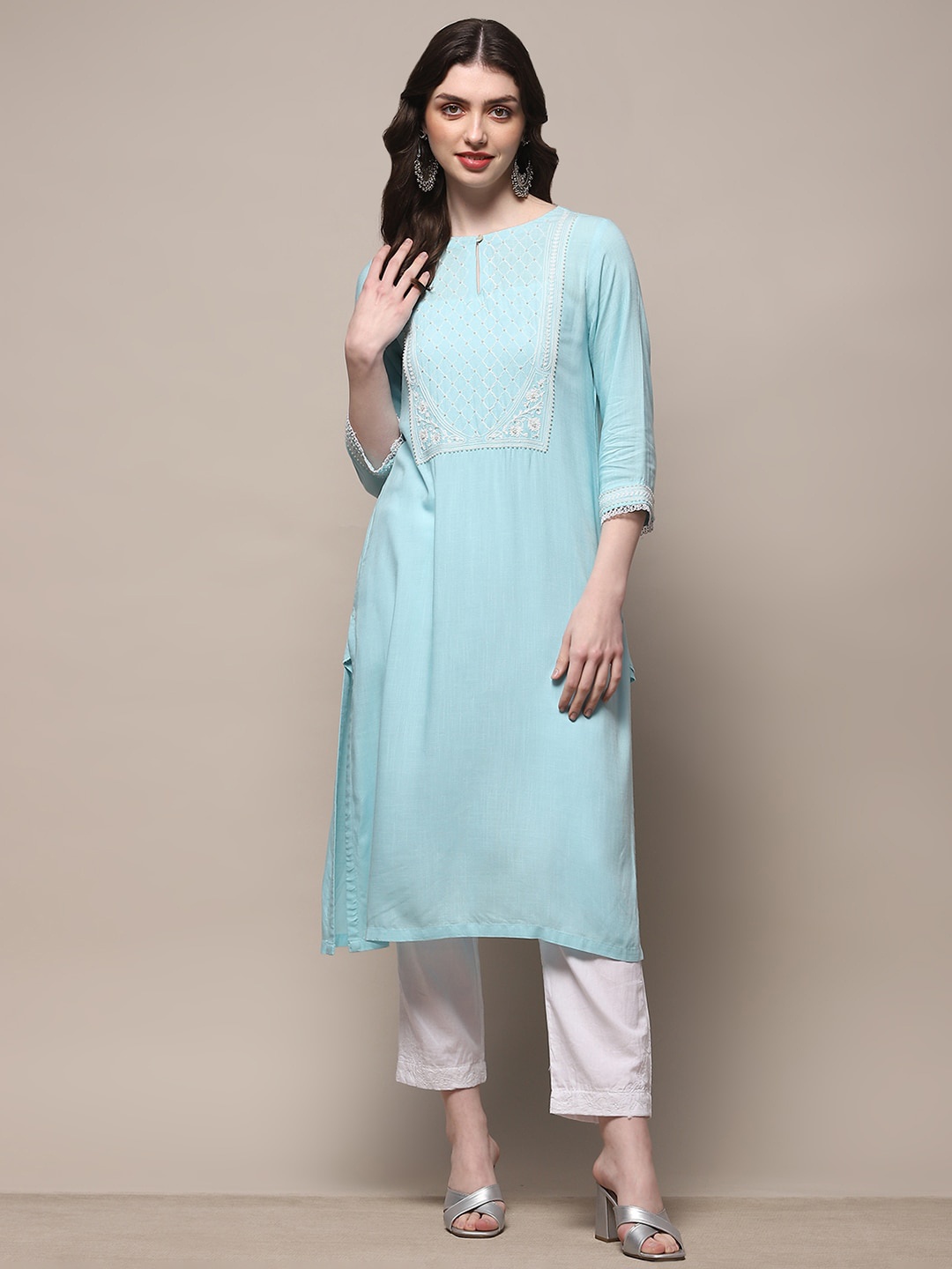 

Biba Women Keyhole Neck Thread Work Kurta, Blue