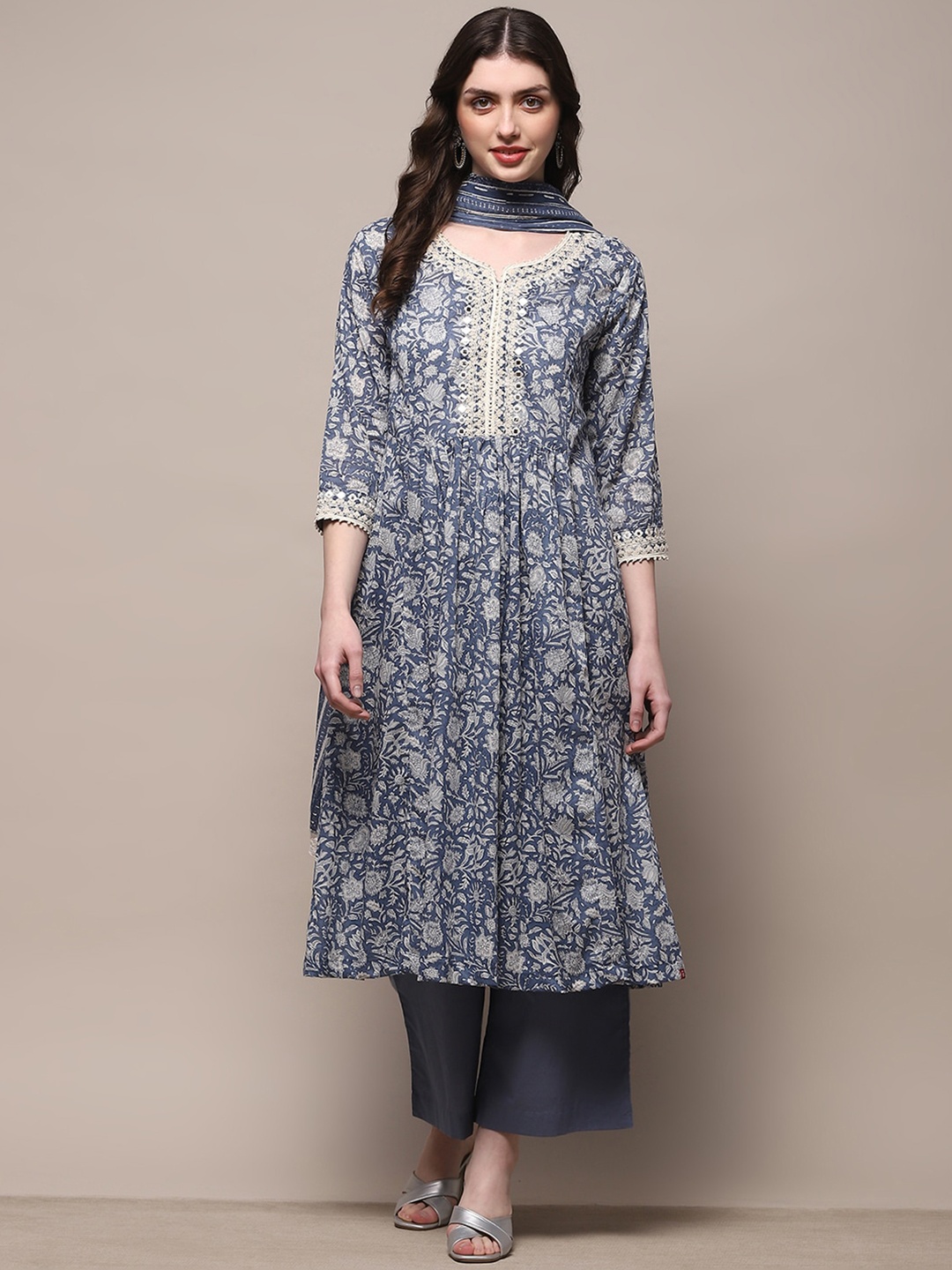 

Biba Women Floral Printed Empire Thread Work Pure Cotton Kurta with Palazzos & With Dupatta, Blue