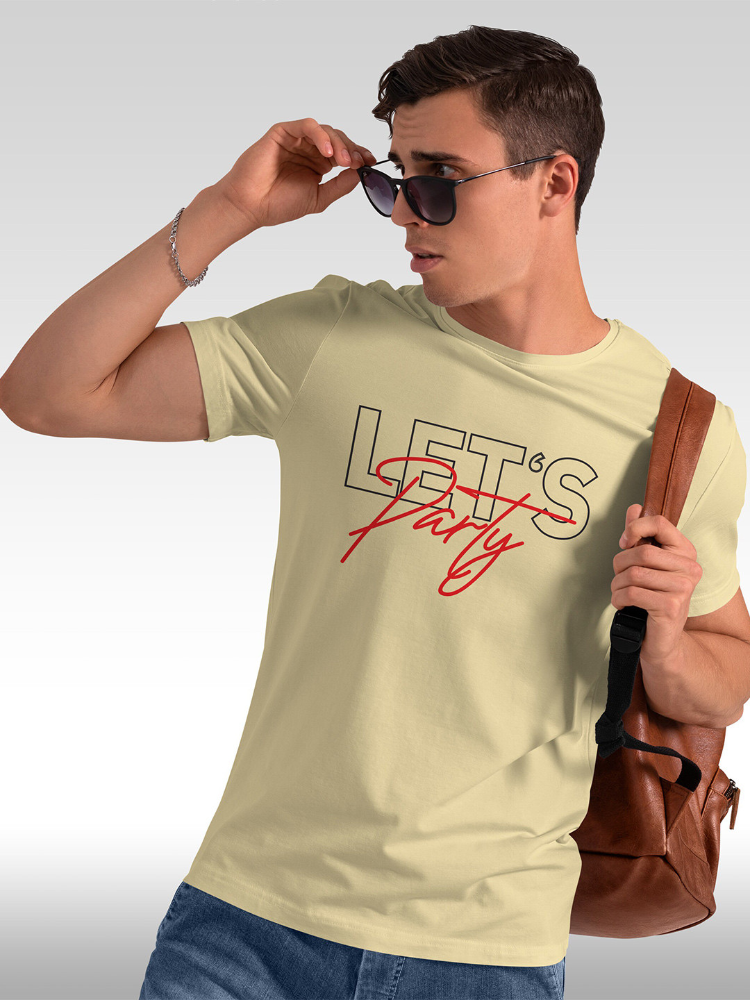 

BAESD Men Typography Printed Applique T-shirt, Beige