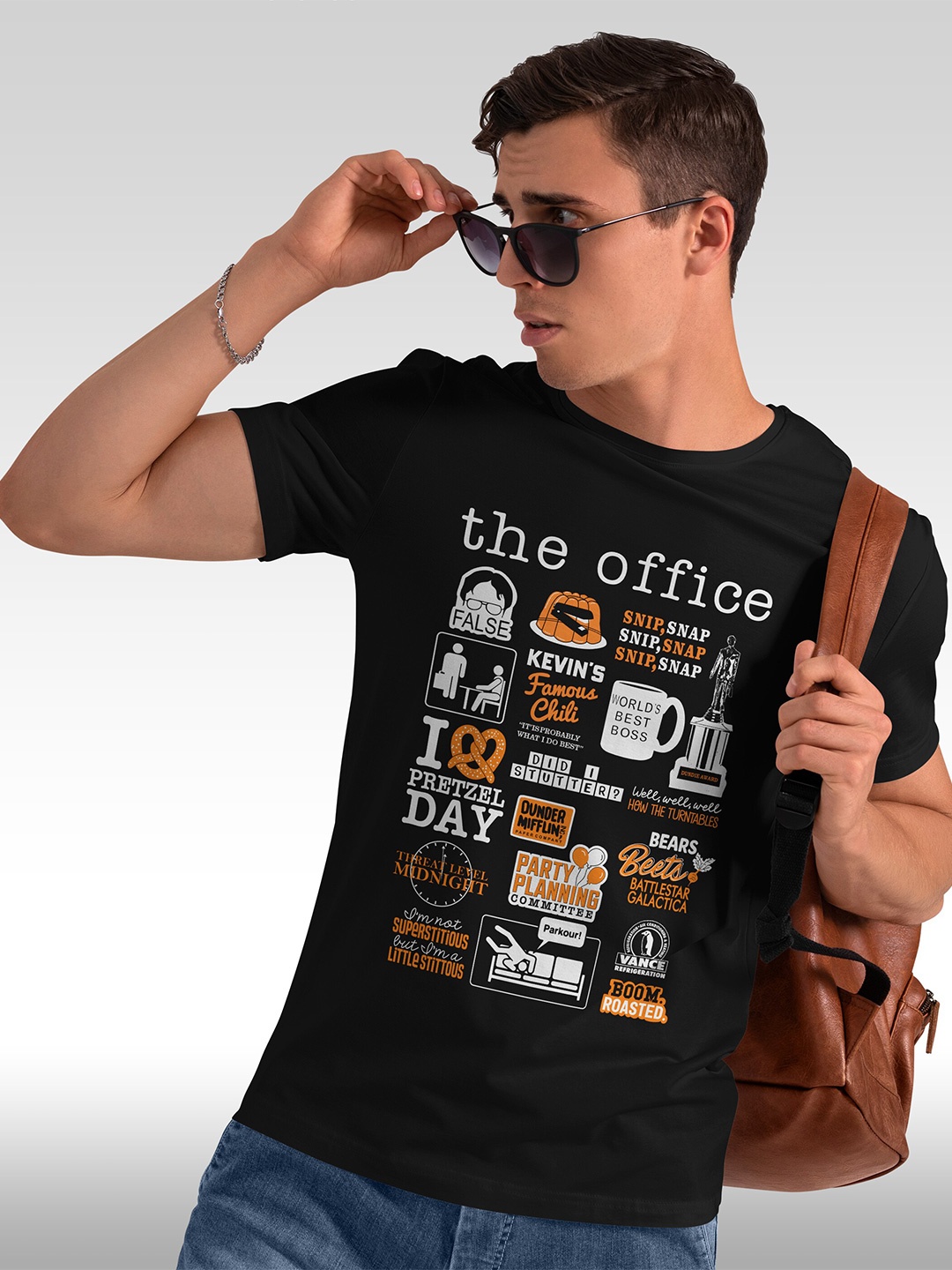 

BAESD Men Typography Printed Applique T-shirt, Black