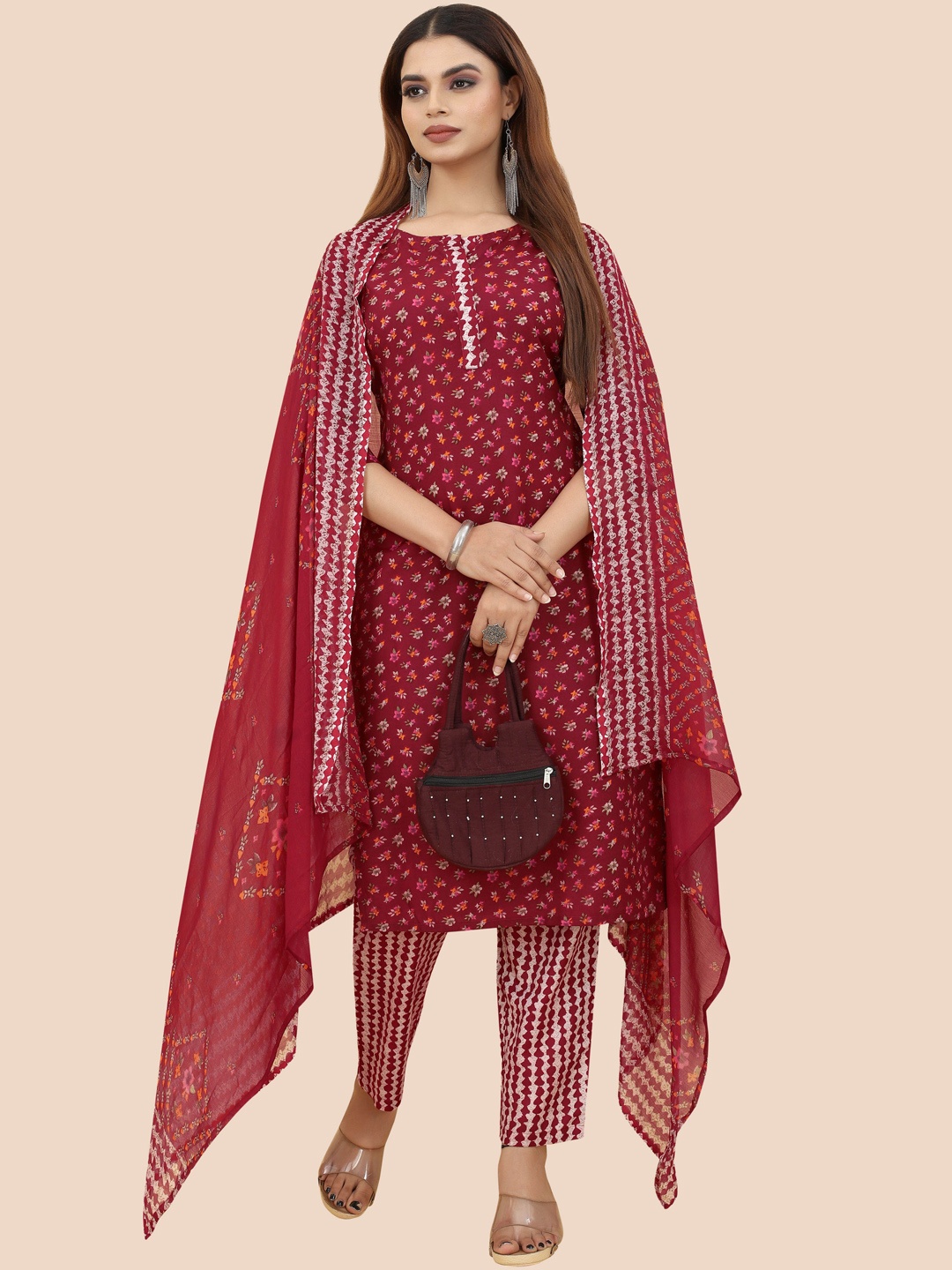 

Kiwie Women Floral Printed Regular Kurta with Salwar & With Dupatta, Red