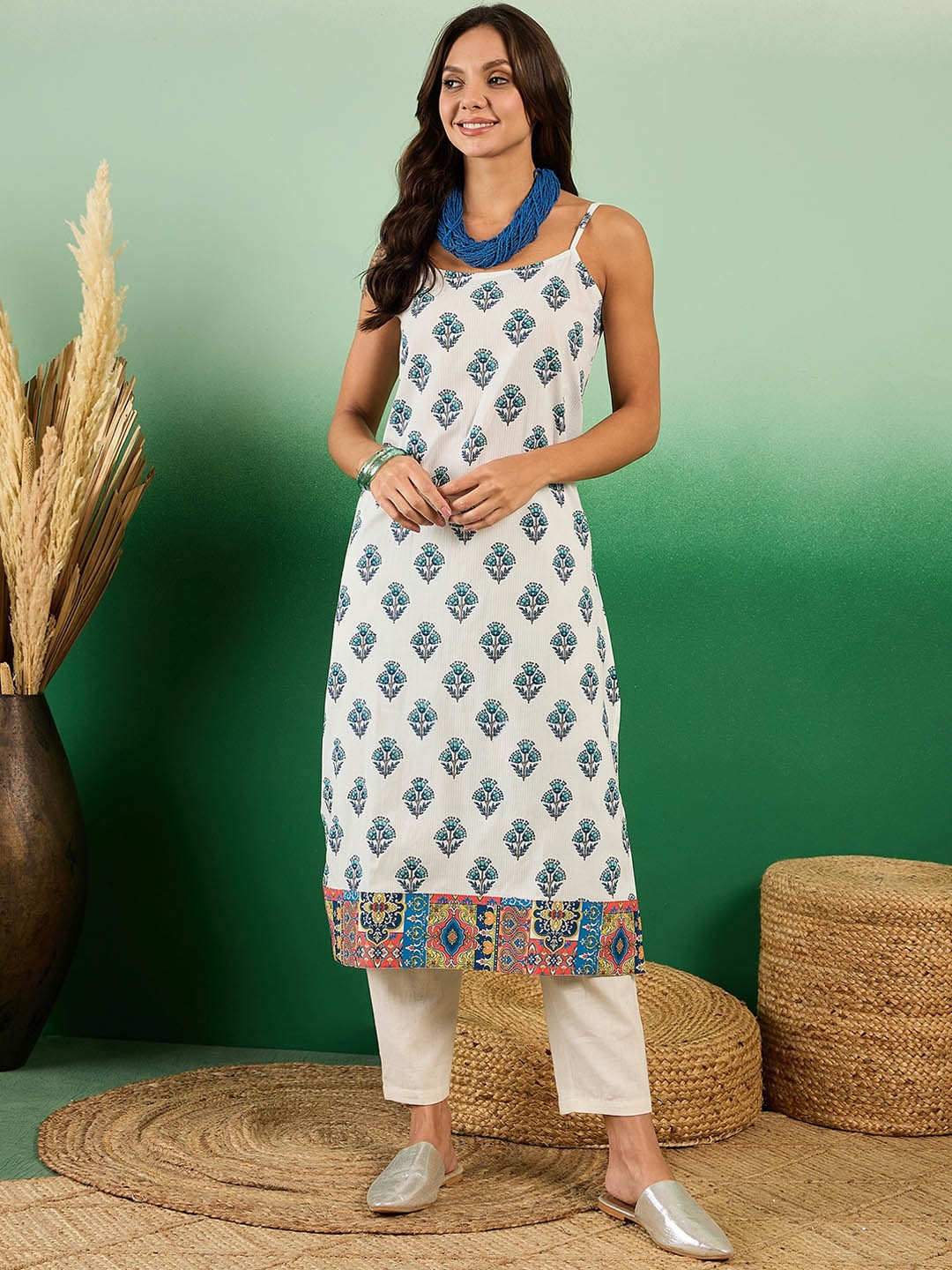 

Sangria Floral Printed Sleeveless Cotton Straight Kurta, White