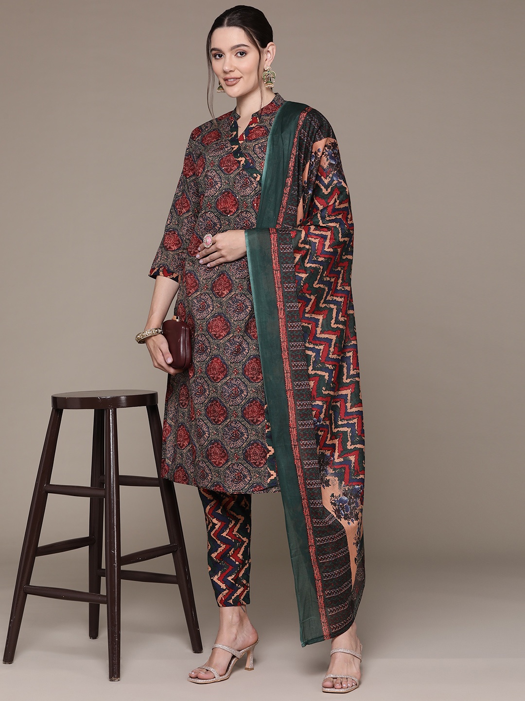 

Readiprint Ethnic Motifs Printed Angrakha Sequinned Pure Cotton Kurta Set, Green