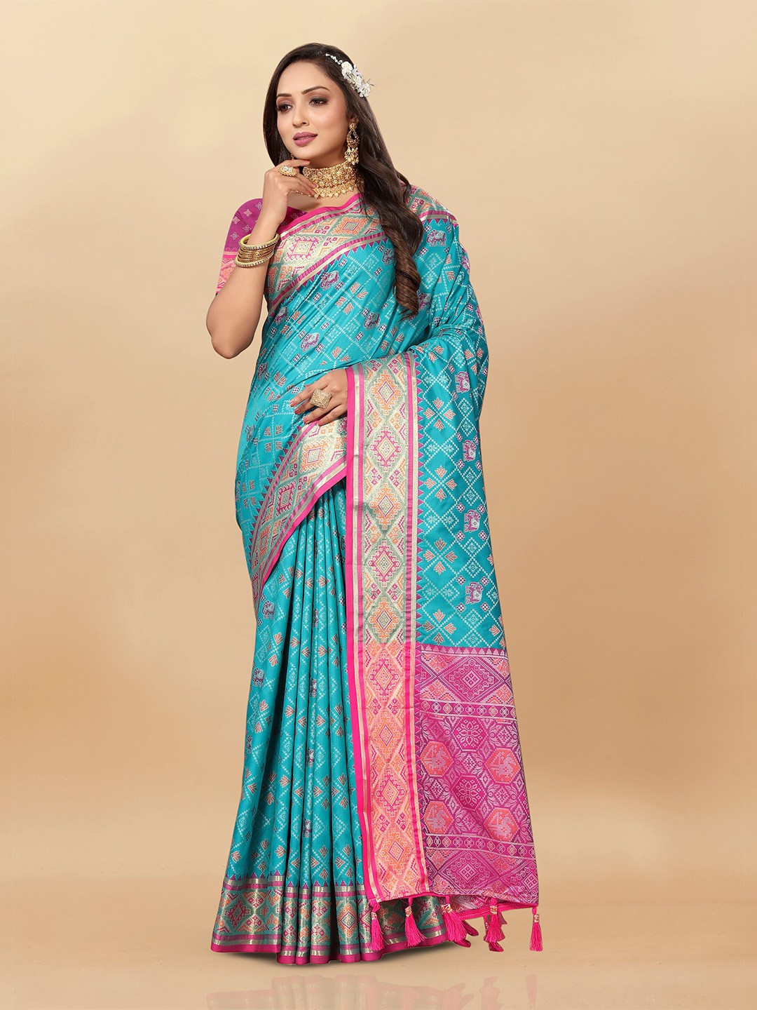 

bansari textiles Woven Design Zari Pure Cotton Patola Saree, Turquoise blue