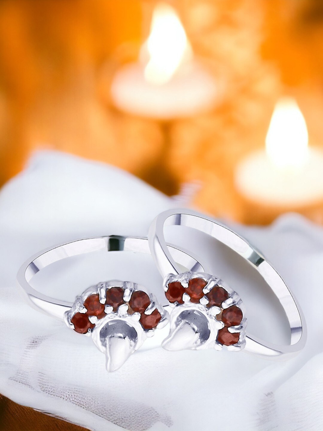 

Taraash Toe Rings, Silver