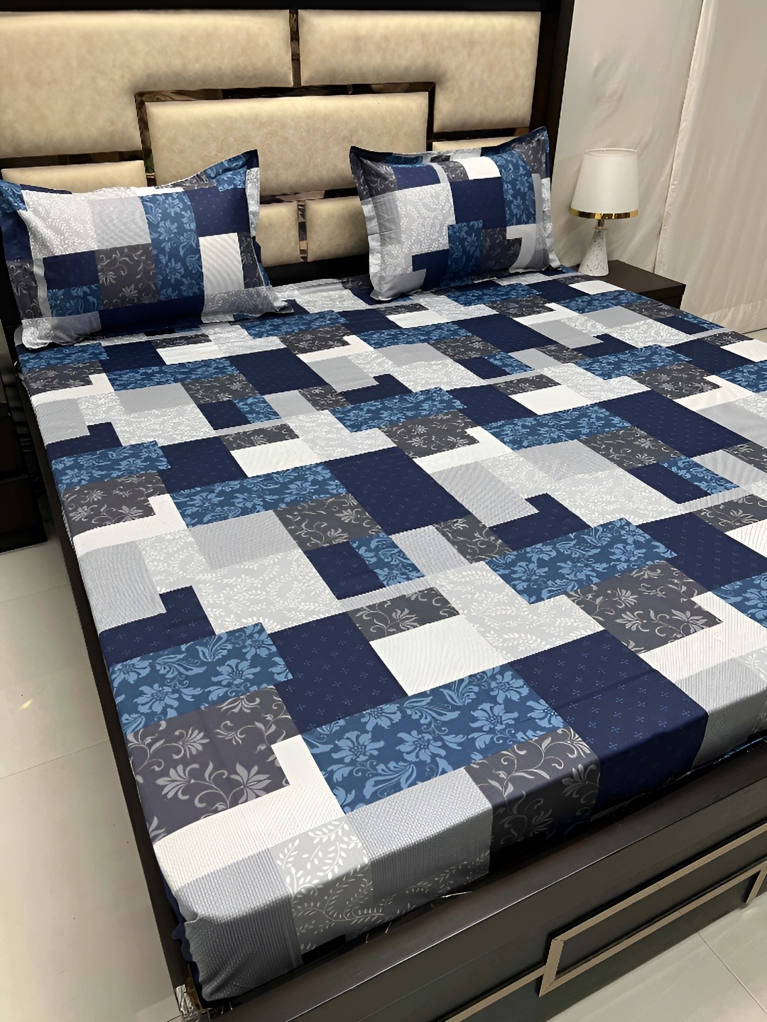 

Pure Decor Blue & Grey Floral King Bedsheet with 2 Pillow Covers