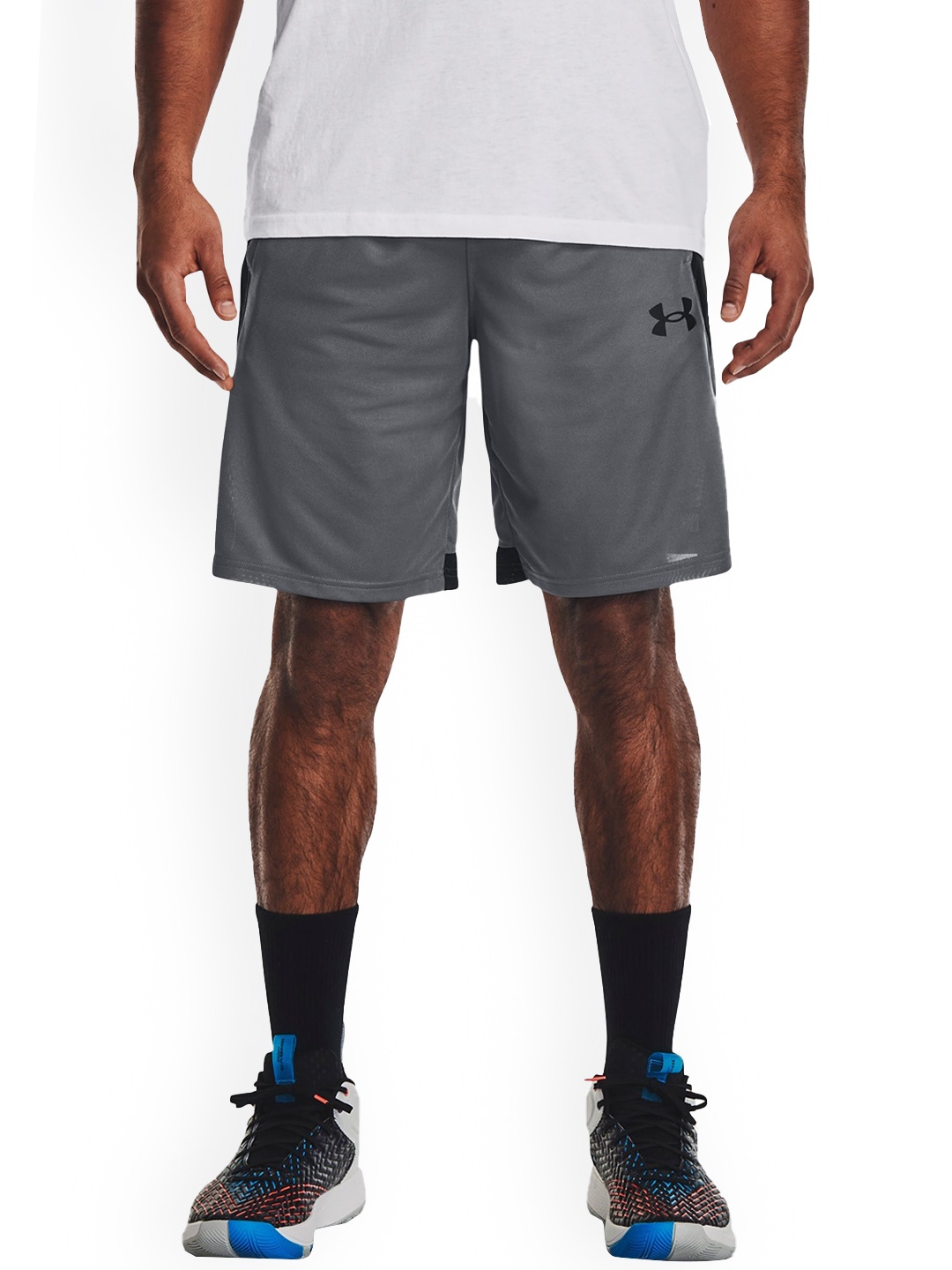 

UNDER ARMOUR UA Baseline Men 10" Loose-Fit Shorts, Grey