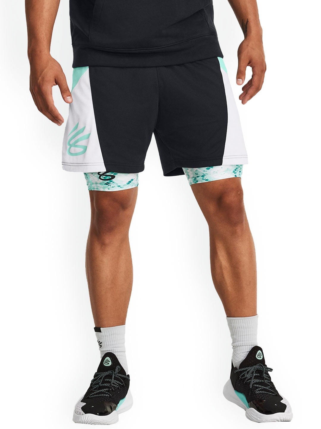 

UNDER ARMOUR UA Curry Splash Men Printed Loose Fit Sports Shorts, Black