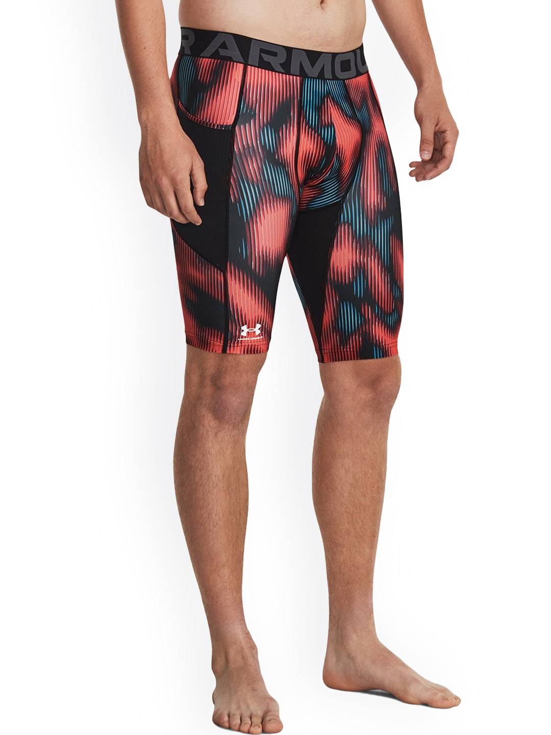 

UNDER ARMOUR UA HeatGear Men Printed Skinny-Fit Long Shorts, Red