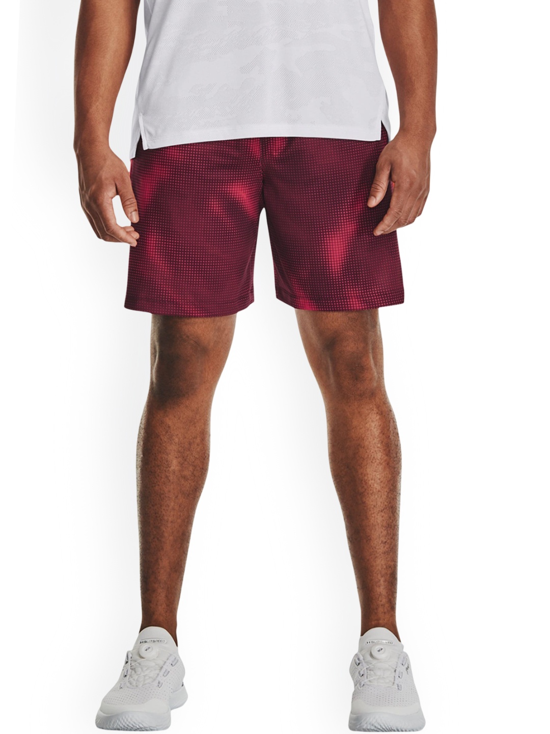 

UNDER ARMOUR UA Tech Vent Men Printed Loose-Fit Sporty Shorts, Maroon